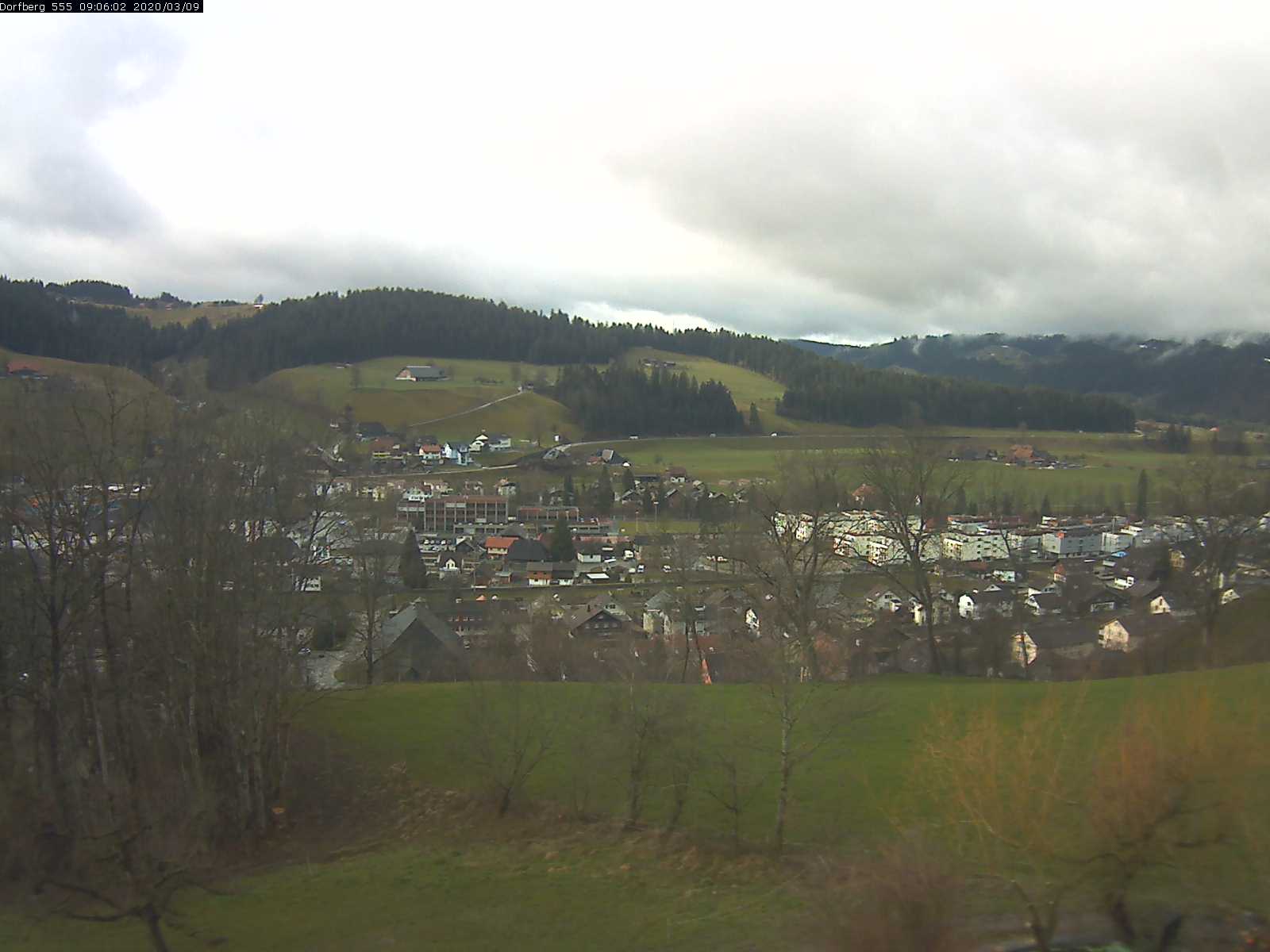 Webcam-Bild: Aussicht vom Dorfberg in Langnau 20200309-090601