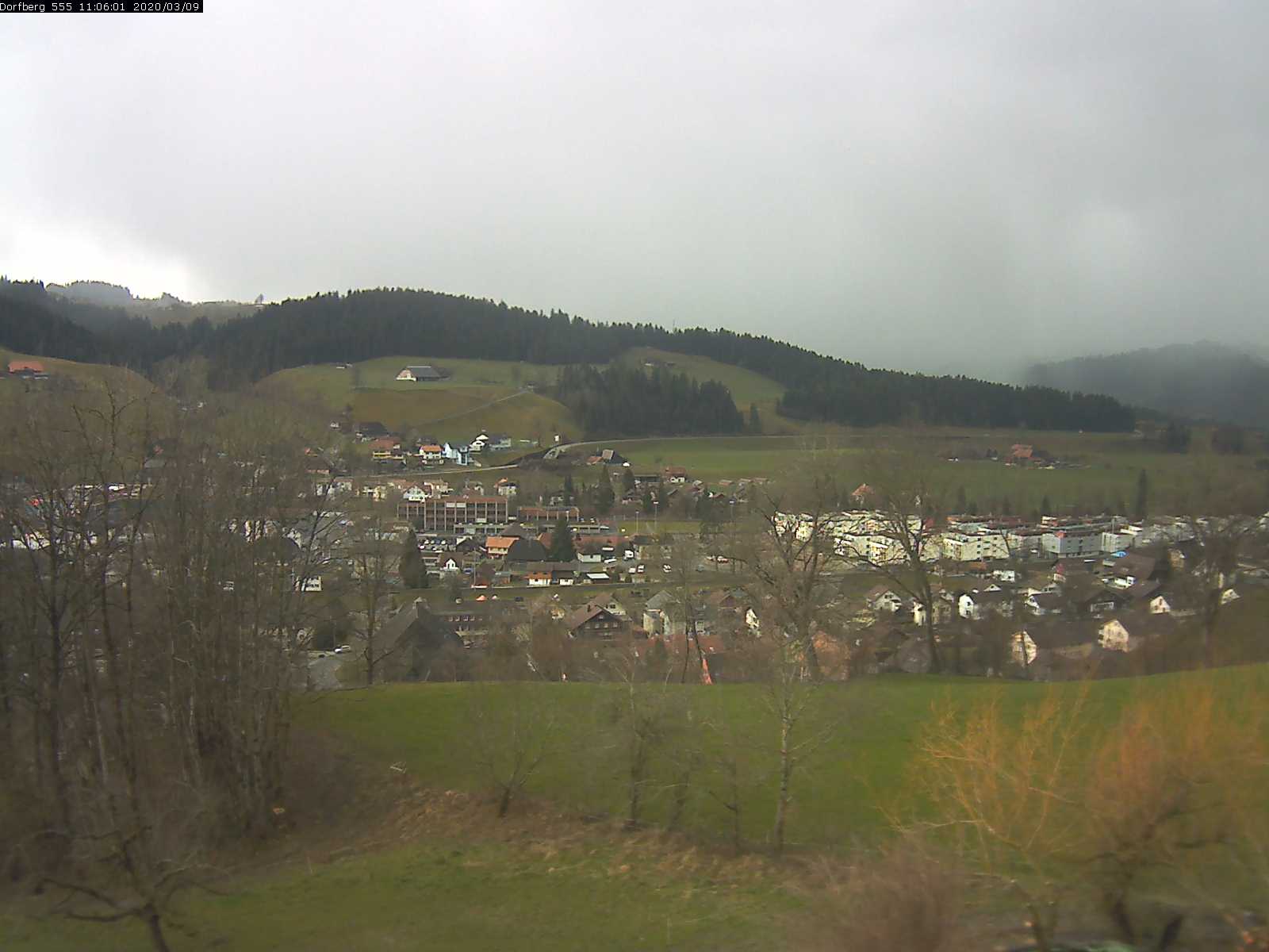 Webcam-Bild: Aussicht vom Dorfberg in Langnau 20200309-110601