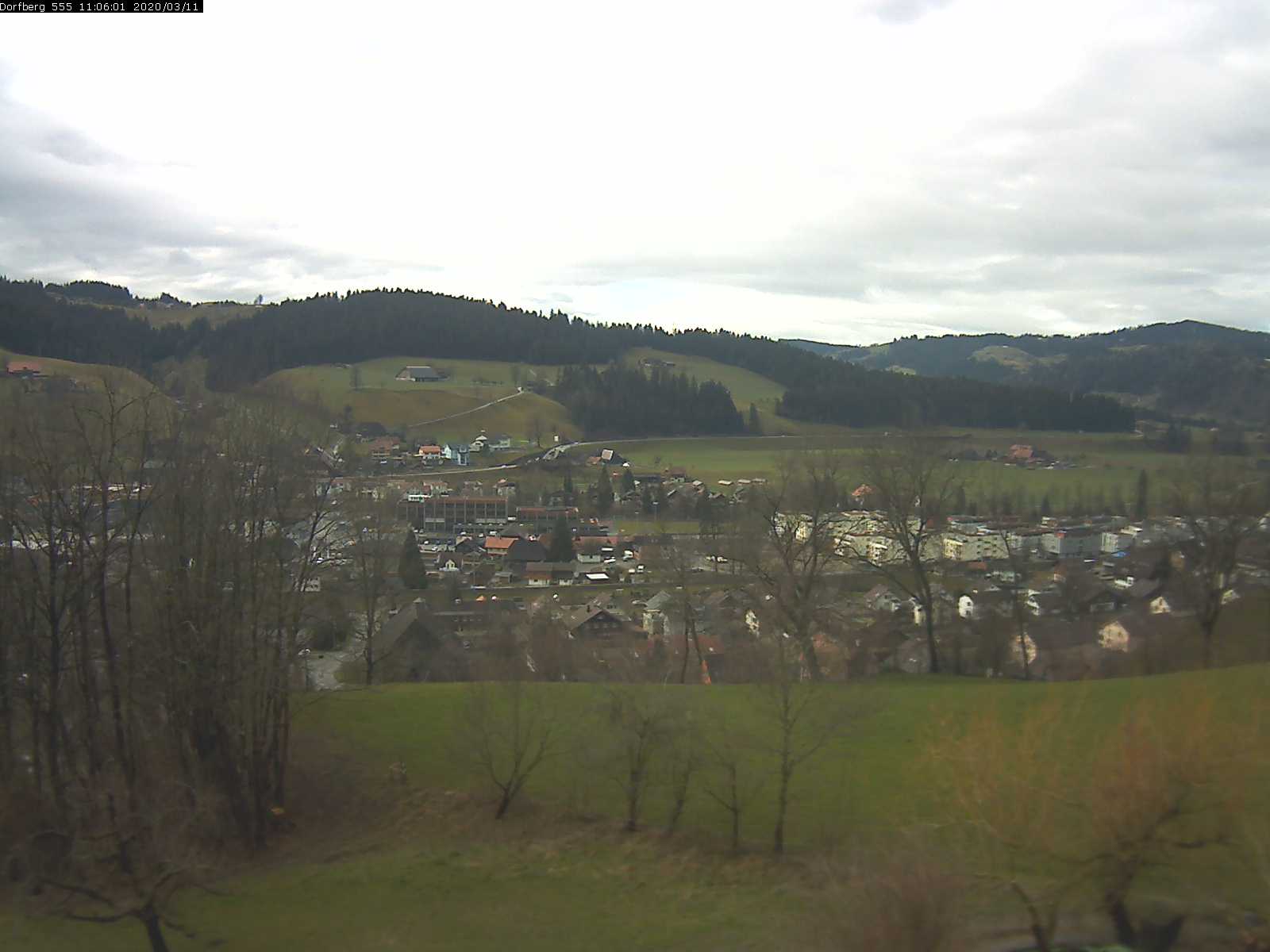 Webcam-Bild: Aussicht vom Dorfberg in Langnau 20200311-110601