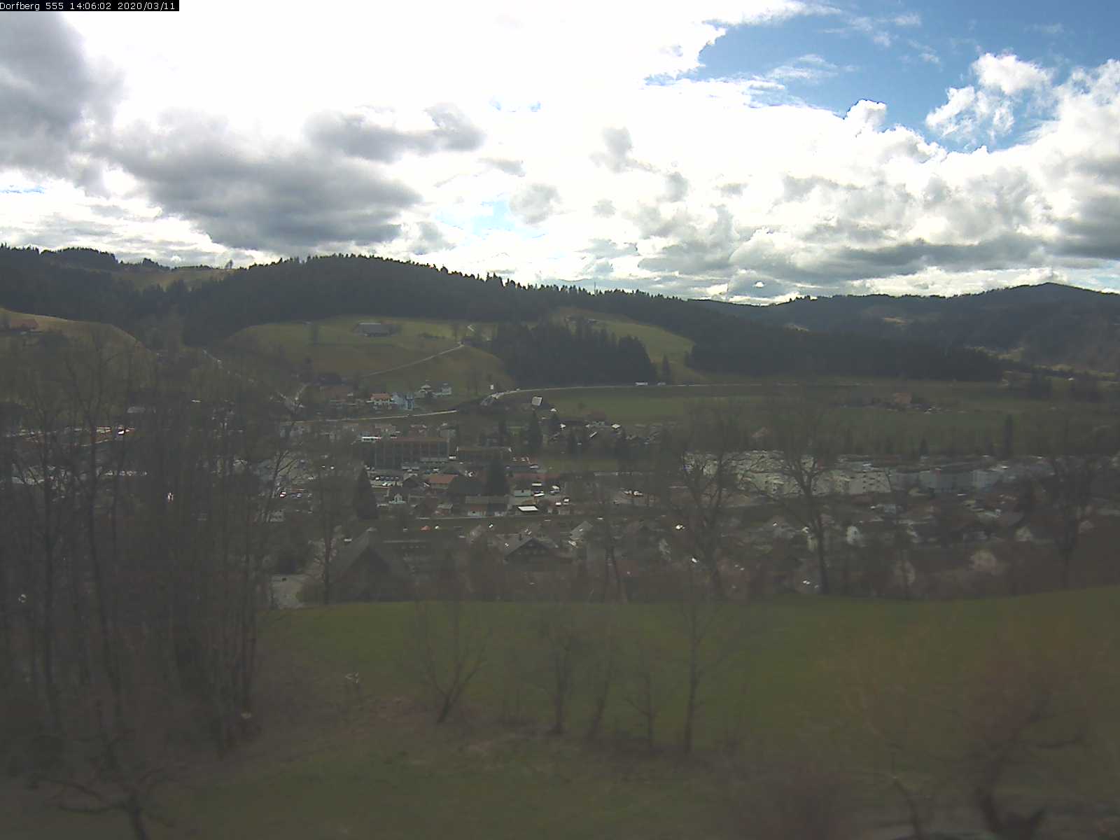 Webcam-Bild: Aussicht vom Dorfberg in Langnau 20200311-140601