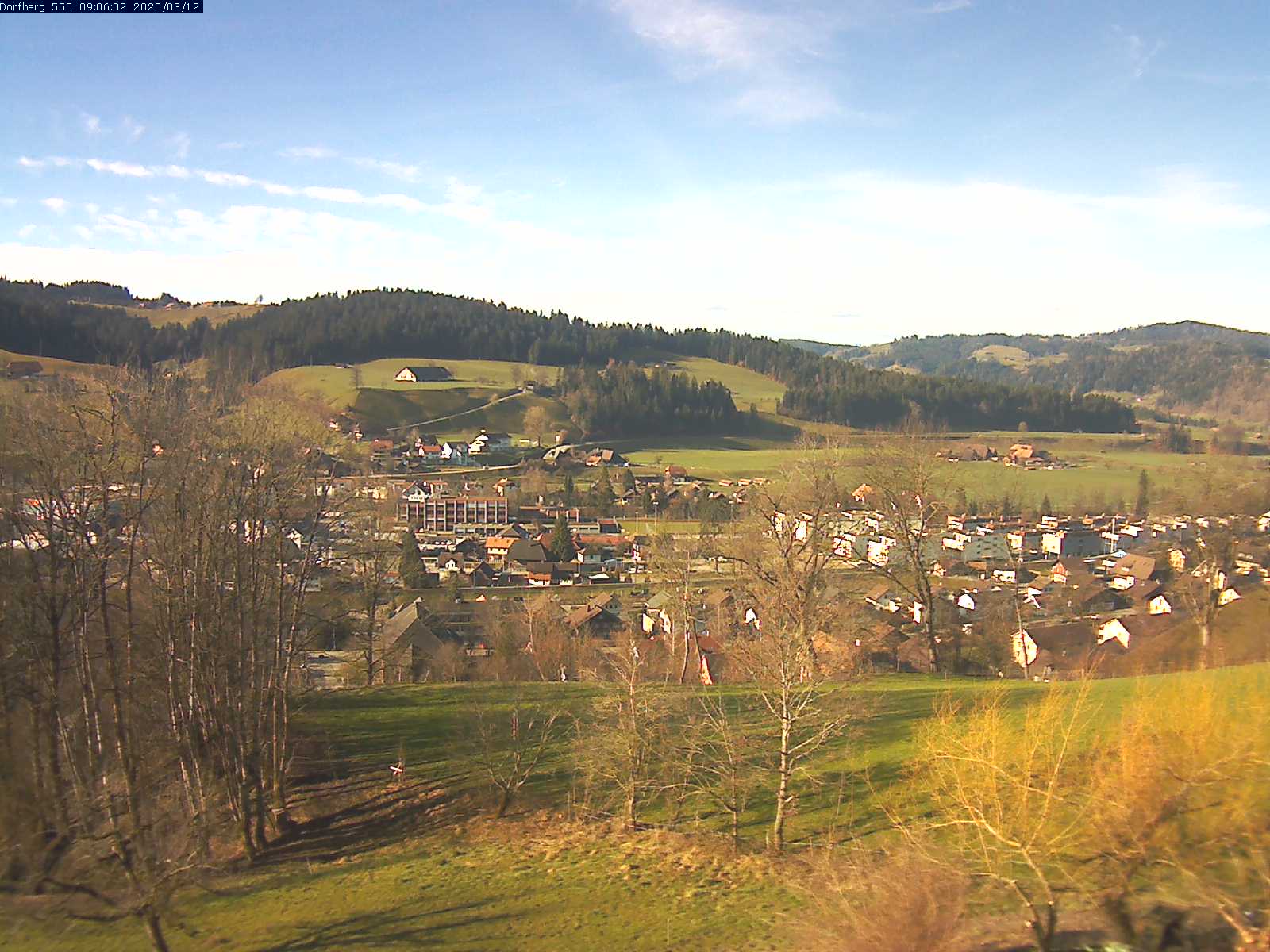 Webcam-Bild: Aussicht vom Dorfberg in Langnau 20200312-090601