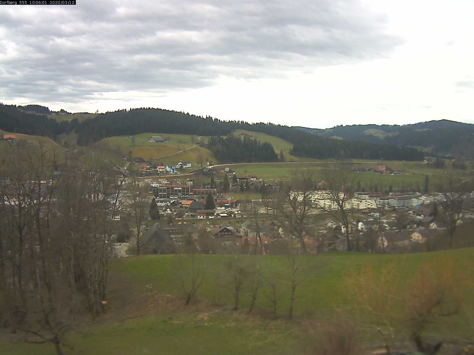 Webcam-Bild: Aussicht vom Dorfberg in Langnau 20200312-100601