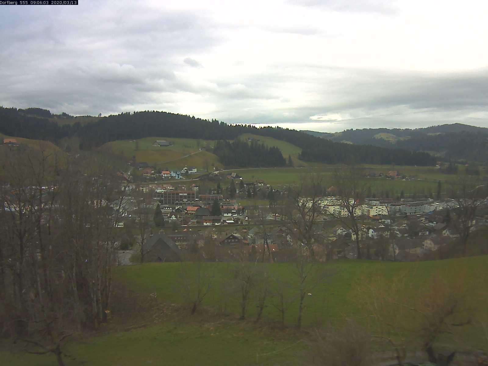 Webcam-Bild: Aussicht vom Dorfberg in Langnau 20200313-090601