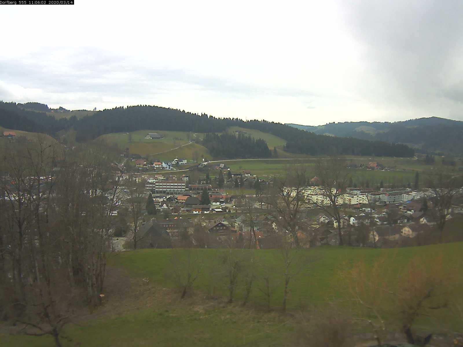 Webcam-Bild: Aussicht vom Dorfberg in Langnau 20200314-110601