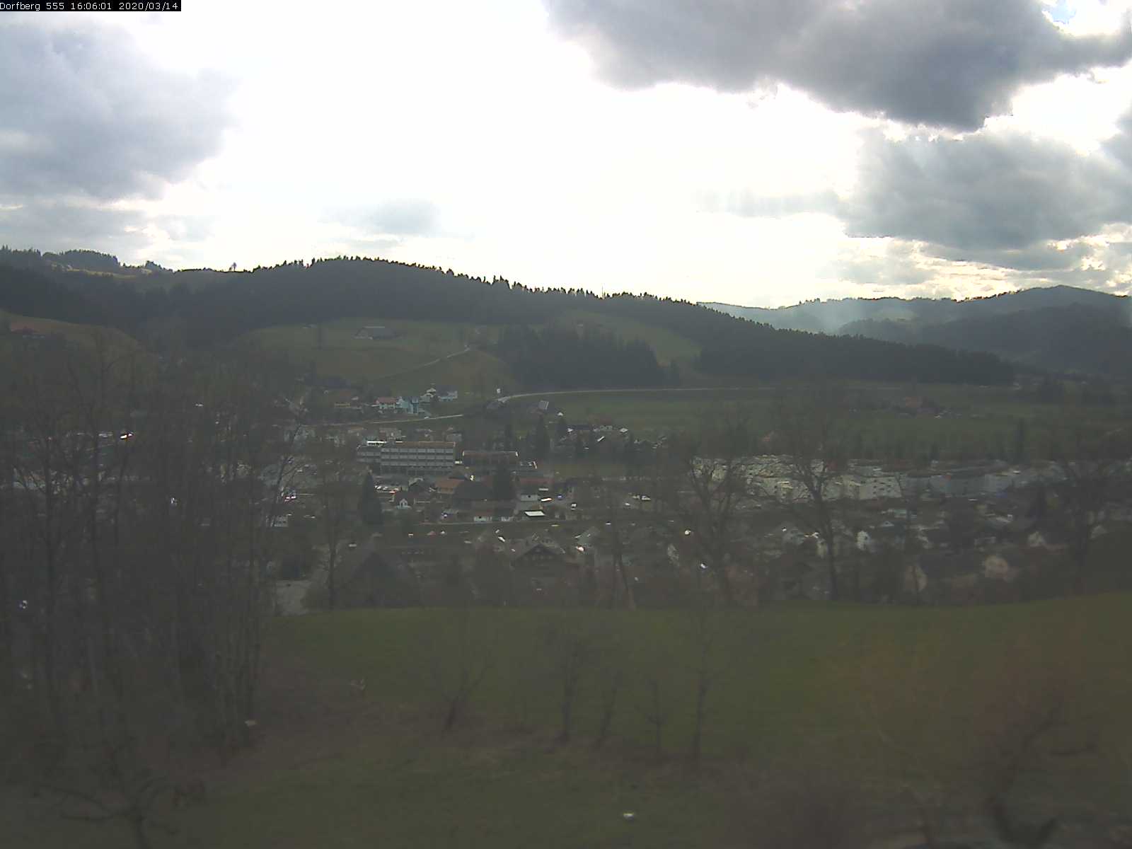 Webcam-Bild: Aussicht vom Dorfberg in Langnau 20200314-160601