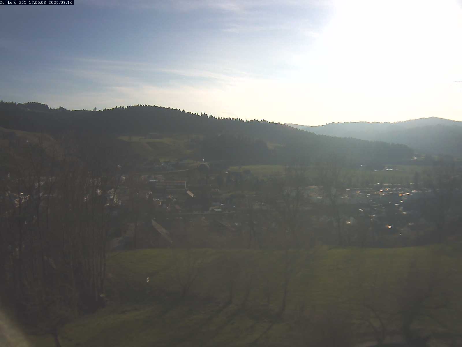 Webcam-Bild: Aussicht vom Dorfberg in Langnau 20200316-170602
