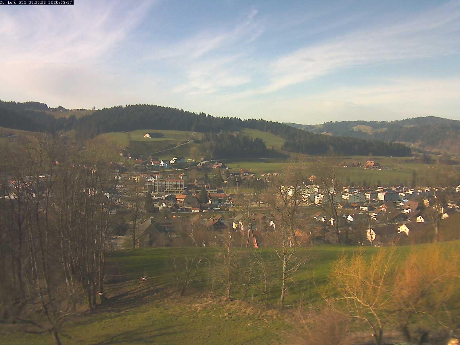 Webcam-Bild: Aussicht vom Dorfberg in Langnau 20200317-090601