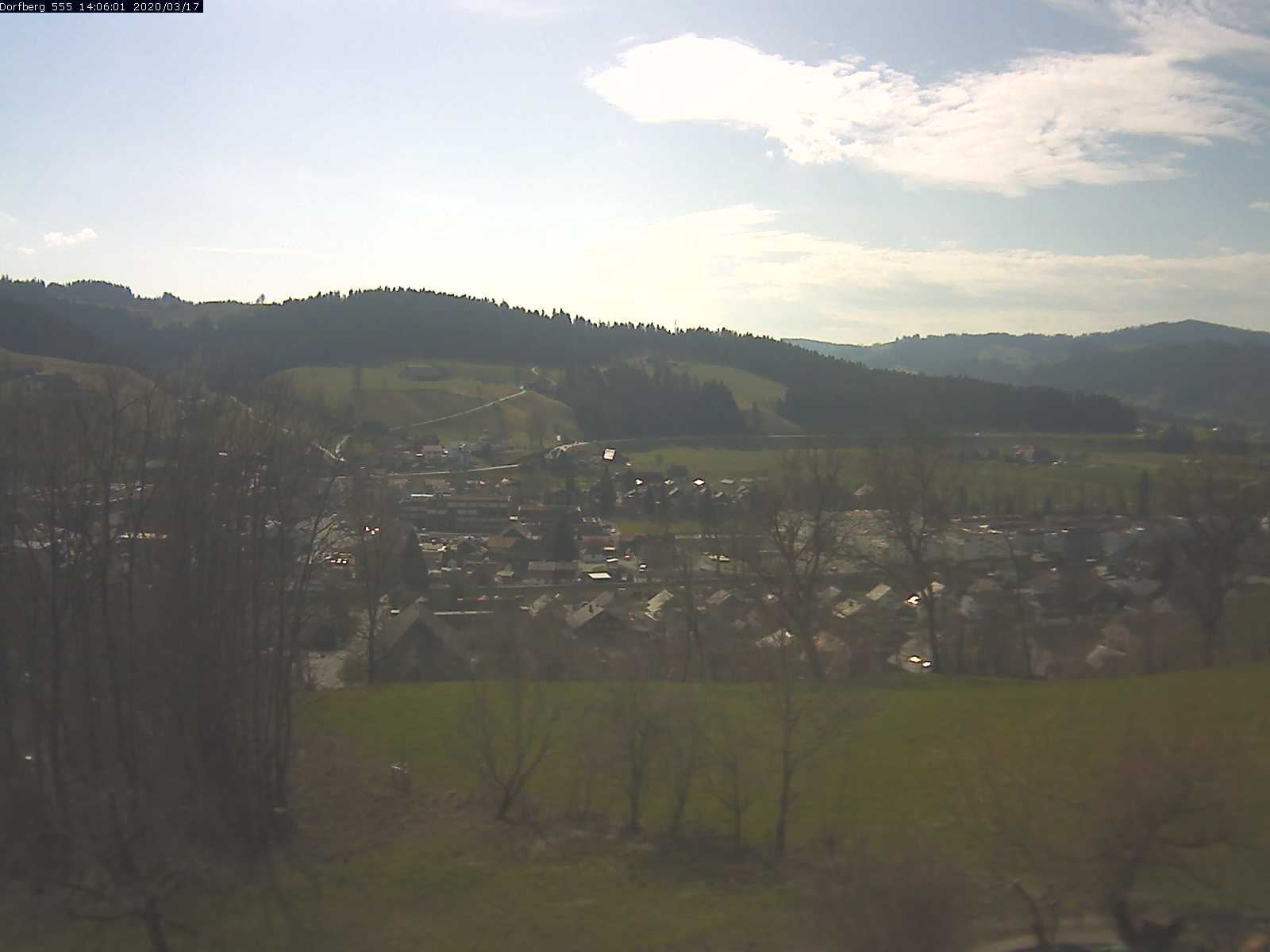 Webcam-Bild: Aussicht vom Dorfberg in Langnau 20200317-140601