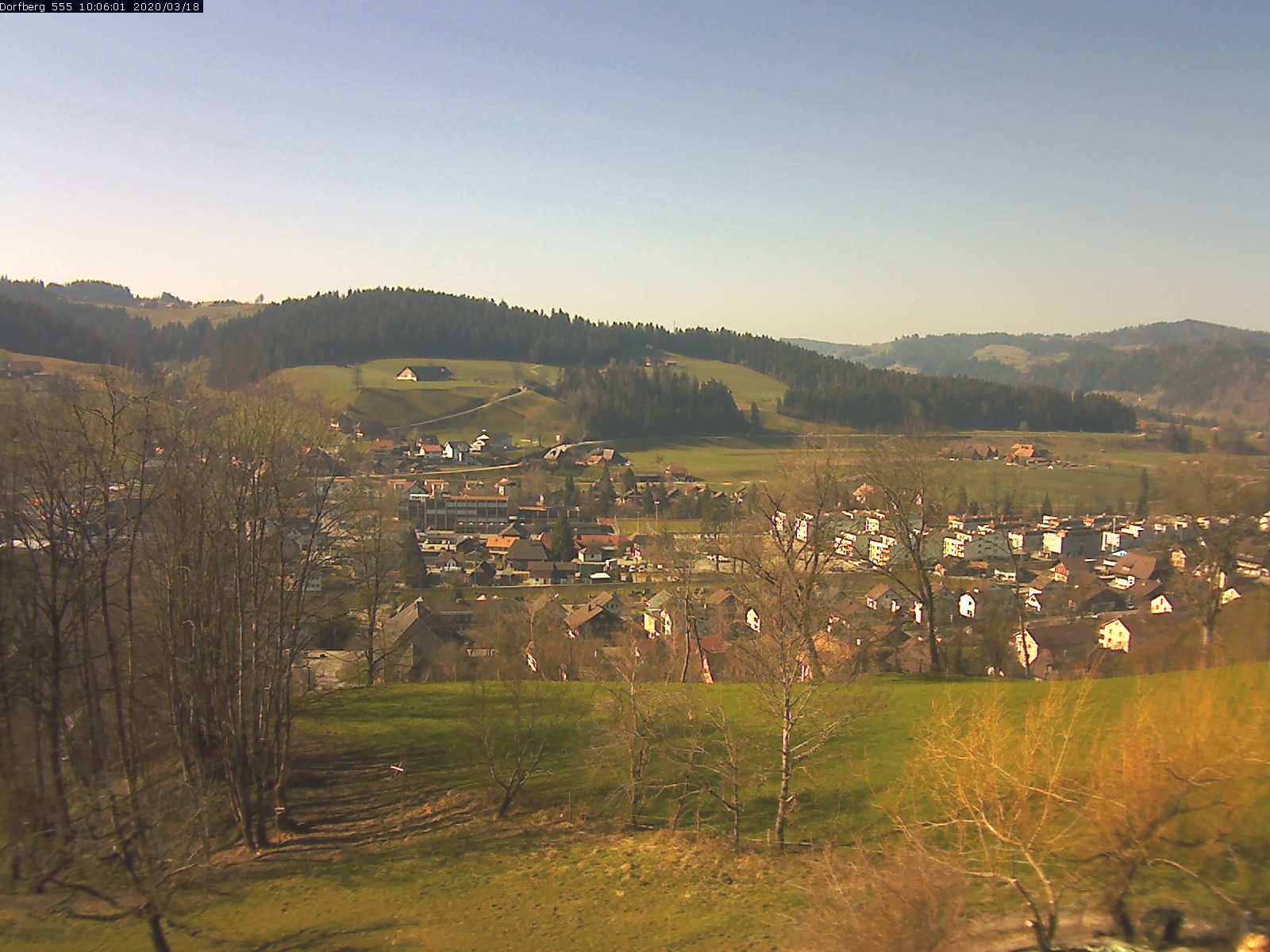 Webcam-Bild: Aussicht vom Dorfberg in Langnau 20200318-100601