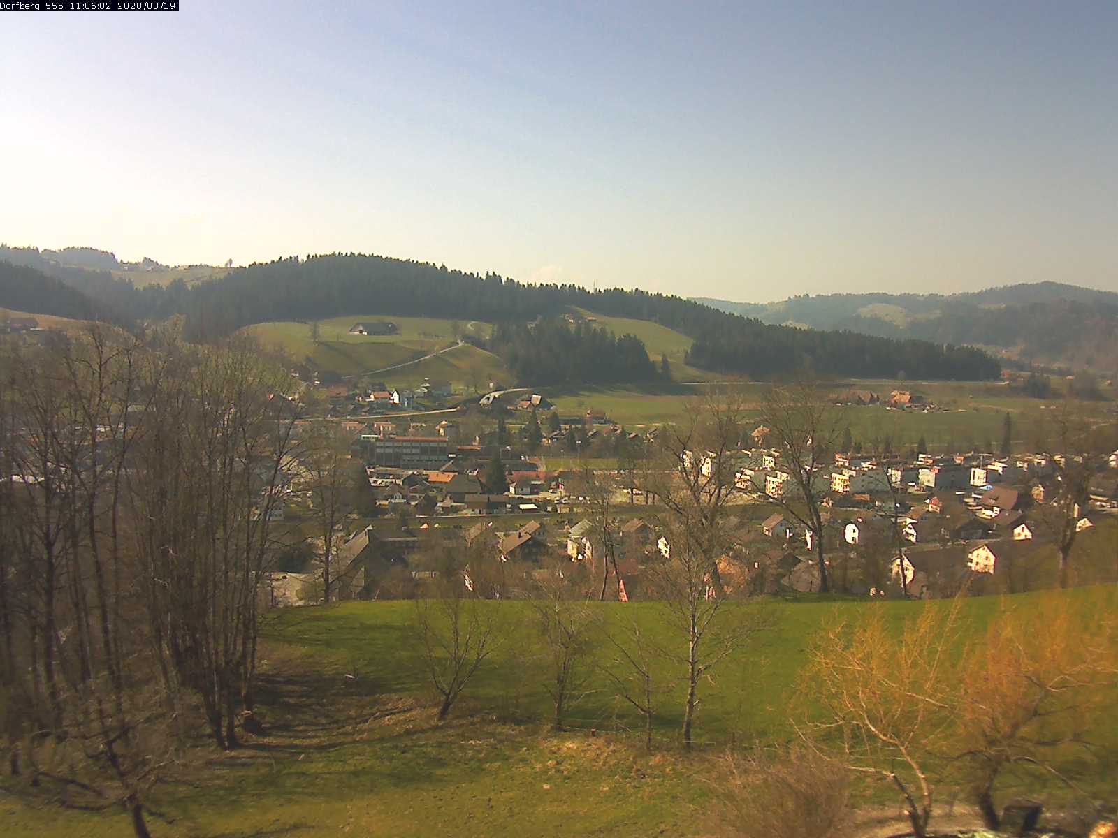 Webcam-Bild: Aussicht vom Dorfberg in Langnau 20200319-110601