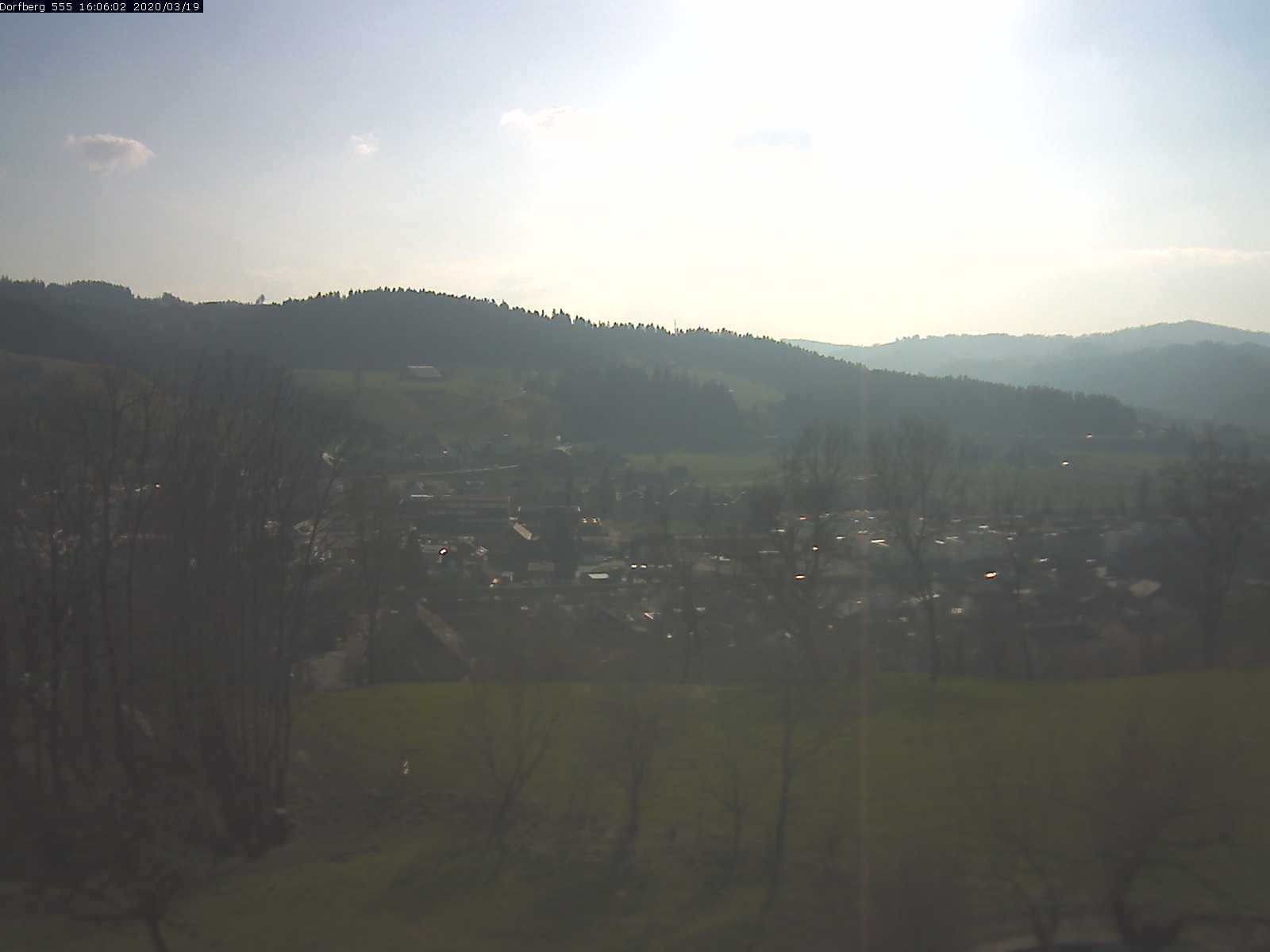 Webcam-Bild: Aussicht vom Dorfberg in Langnau 20200319-160601
