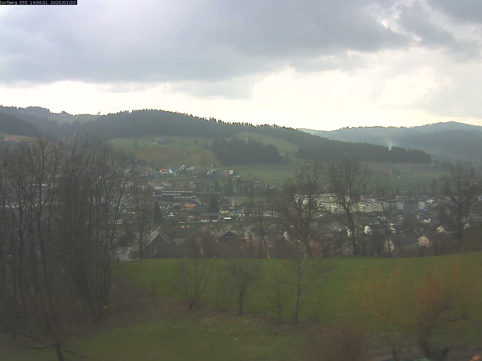 Webcam-Bild: Aussicht vom Dorfberg in Langnau 20200320-140601