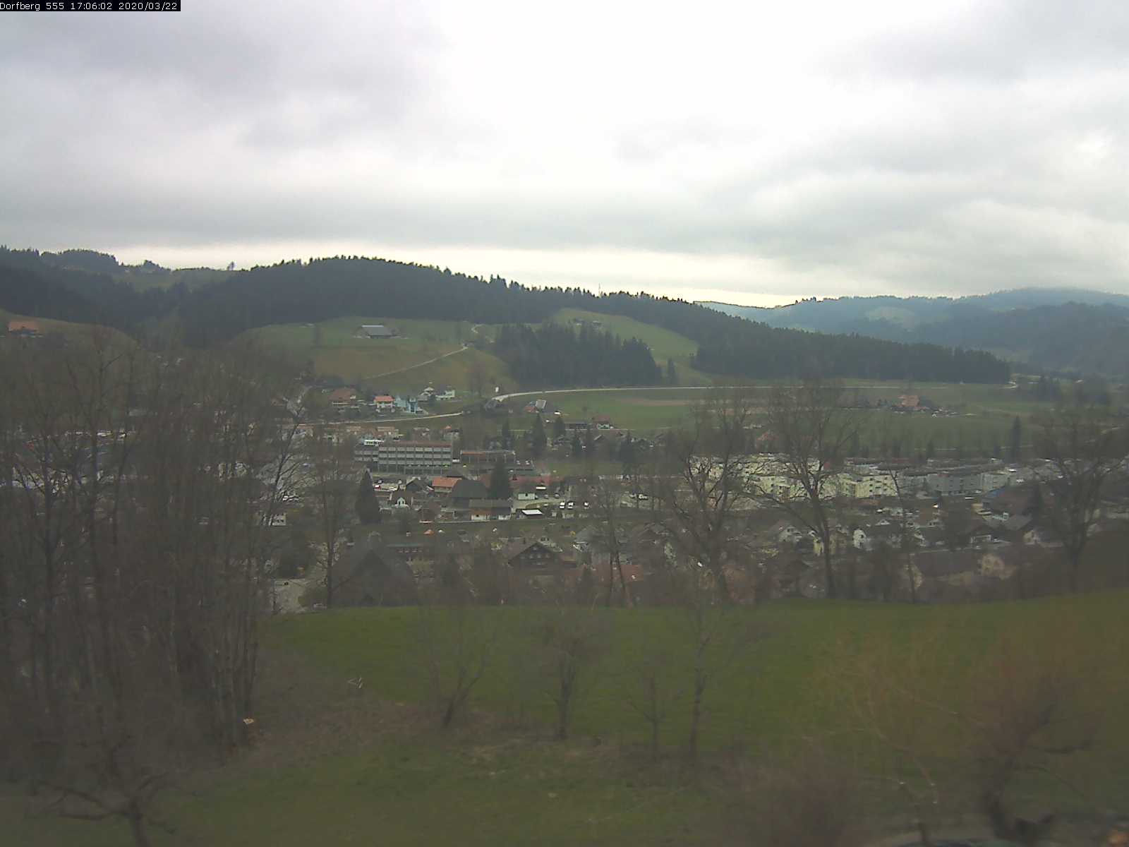 Webcam-Bild: Aussicht vom Dorfberg in Langnau 20200322-170601