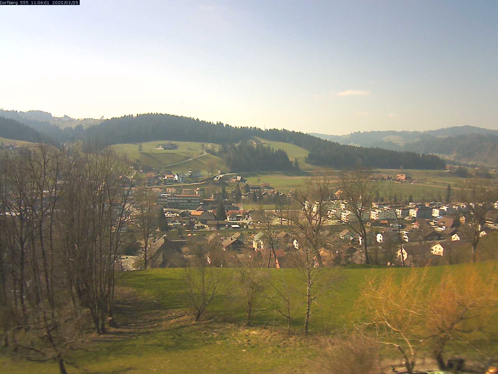 Webcam-Bild: Aussicht vom Dorfberg in Langnau 20200325-110601