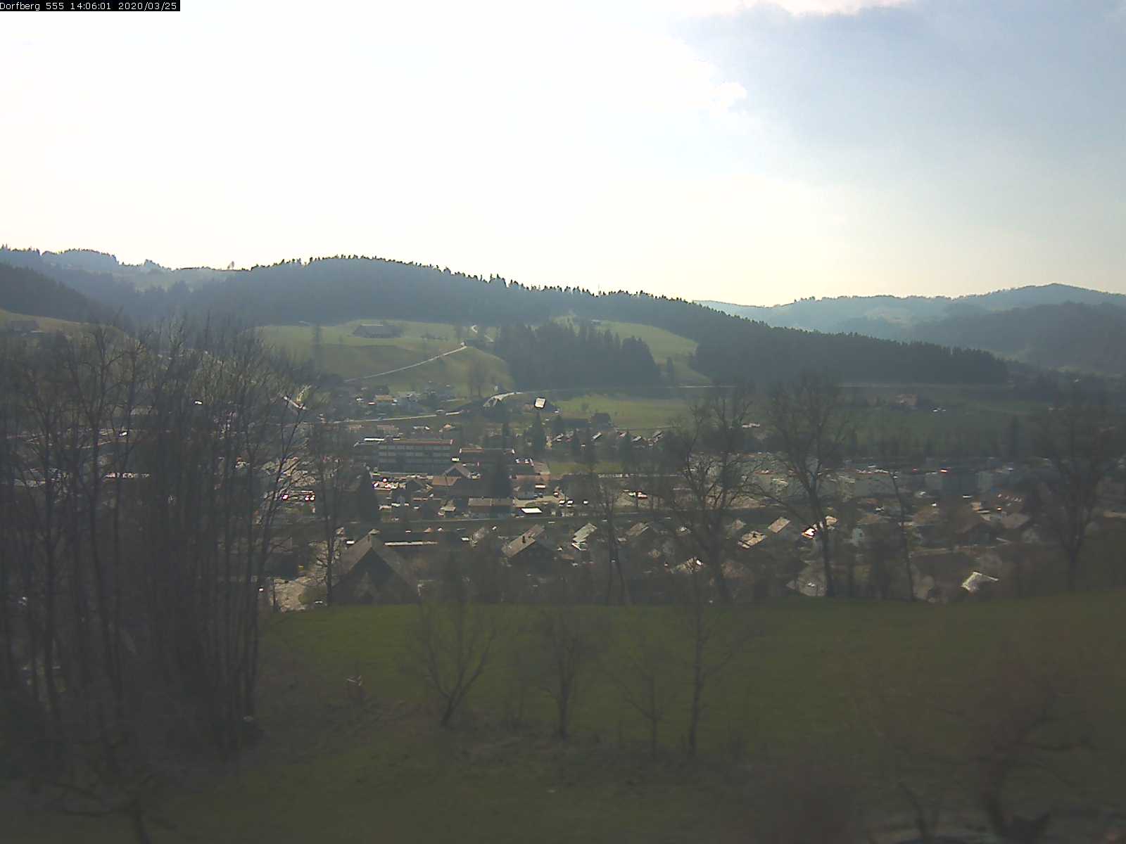 Webcam-Bild: Aussicht vom Dorfberg in Langnau 20200325-140601