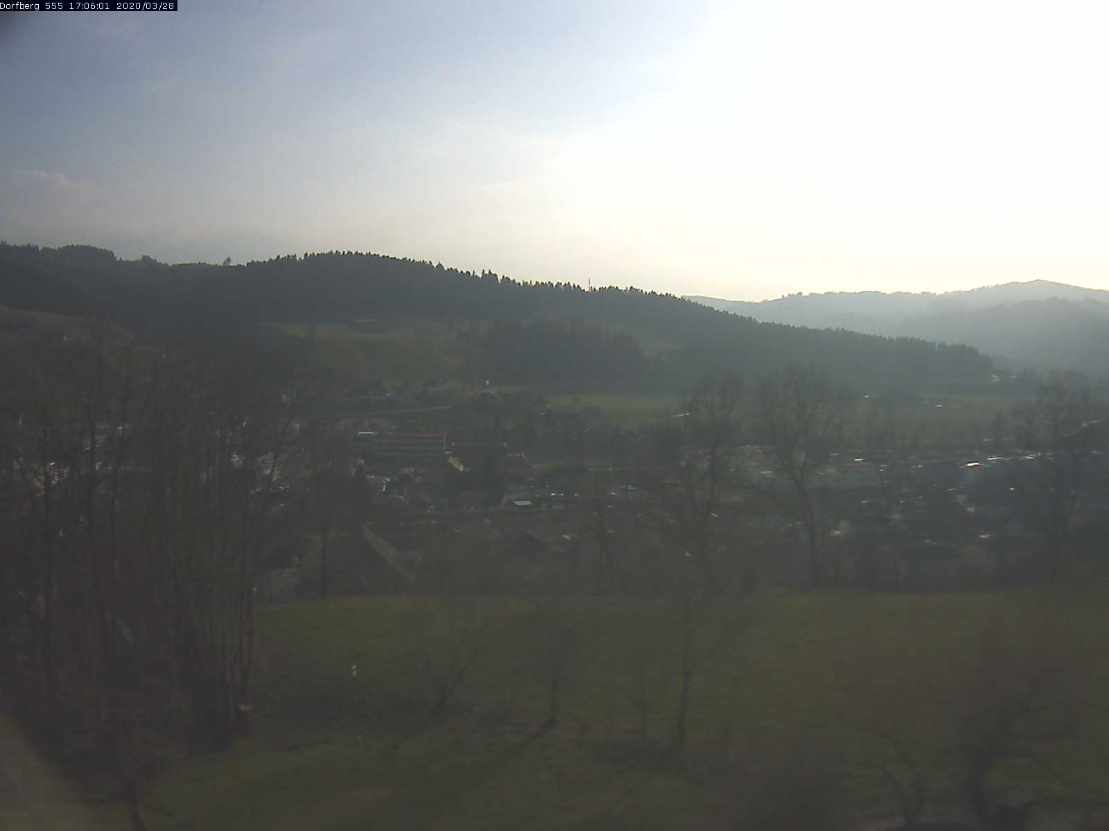 Webcam-Bild: Aussicht vom Dorfberg in Langnau 20200328-170601