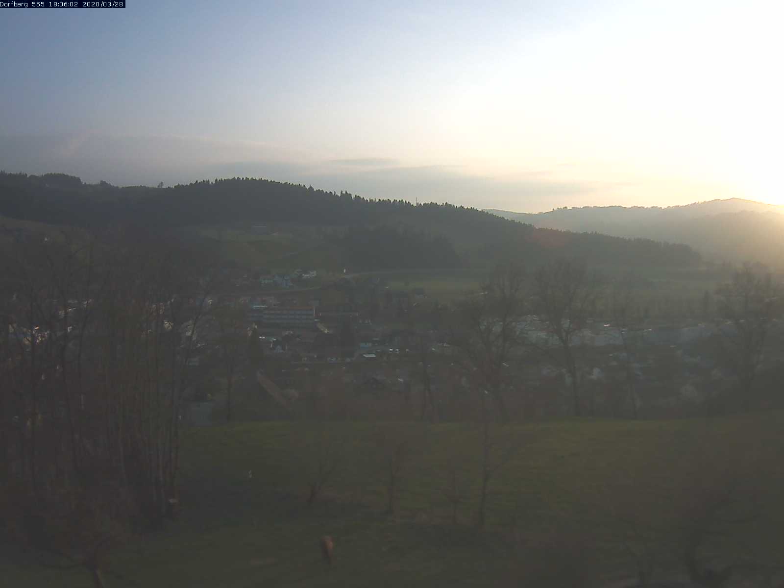 Webcam-Bild: Aussicht vom Dorfberg in Langnau 20200328-180601