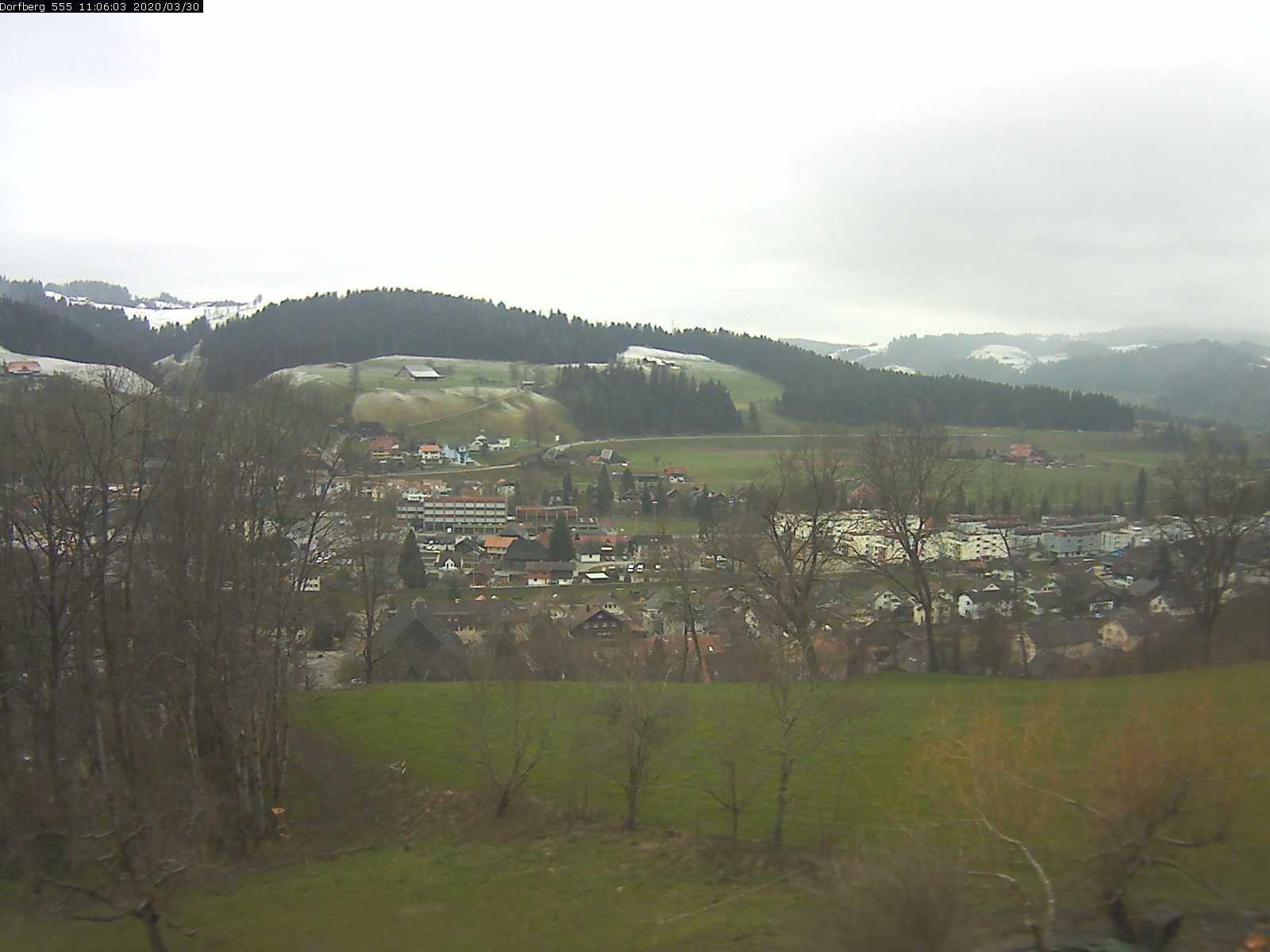 Webcam-Bild: Aussicht vom Dorfberg in Langnau 20200330-110601
