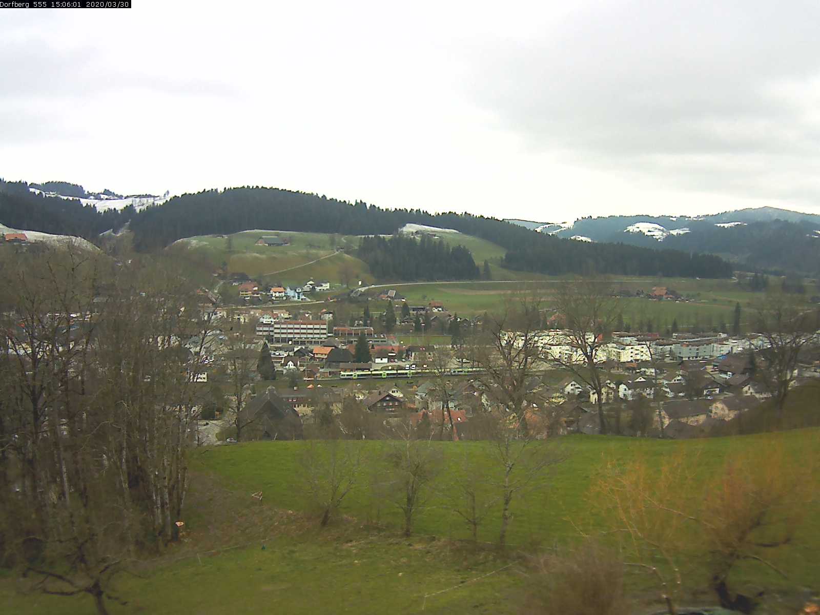 Webcam-Bild: Aussicht vom Dorfberg in Langnau 20200330-150601