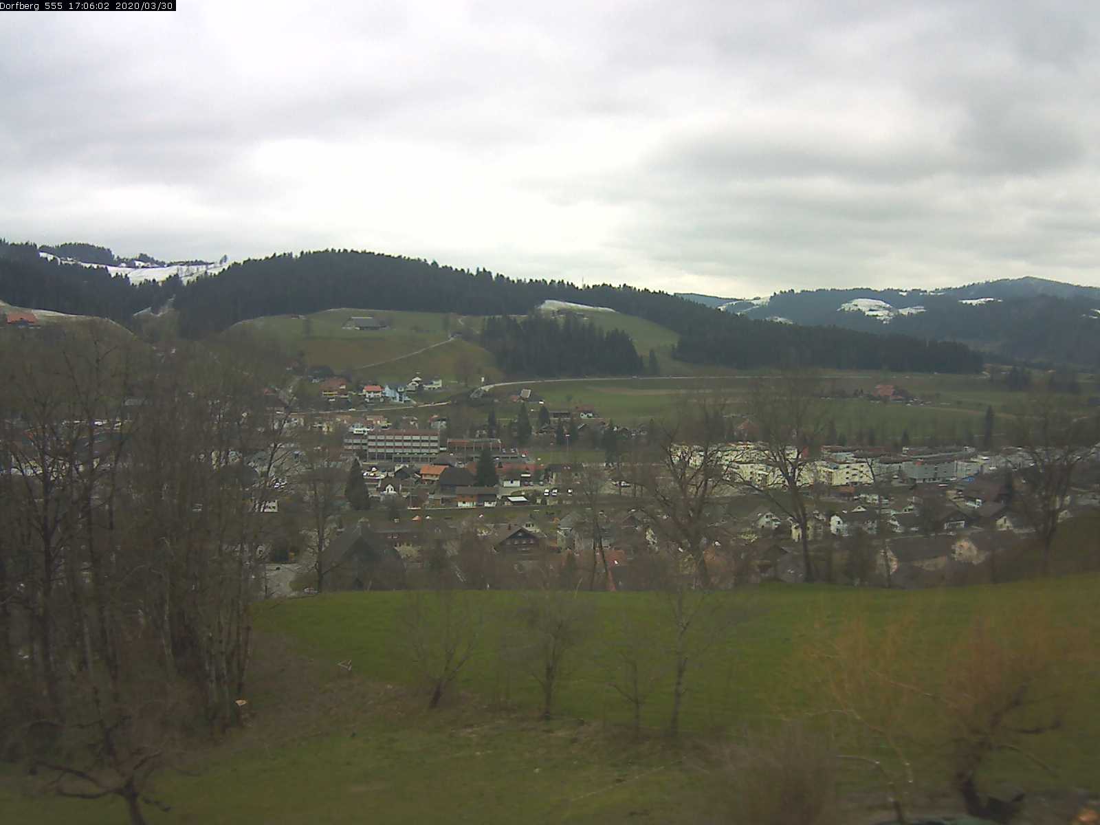 Webcam-Bild: Aussicht vom Dorfberg in Langnau 20200330-170601