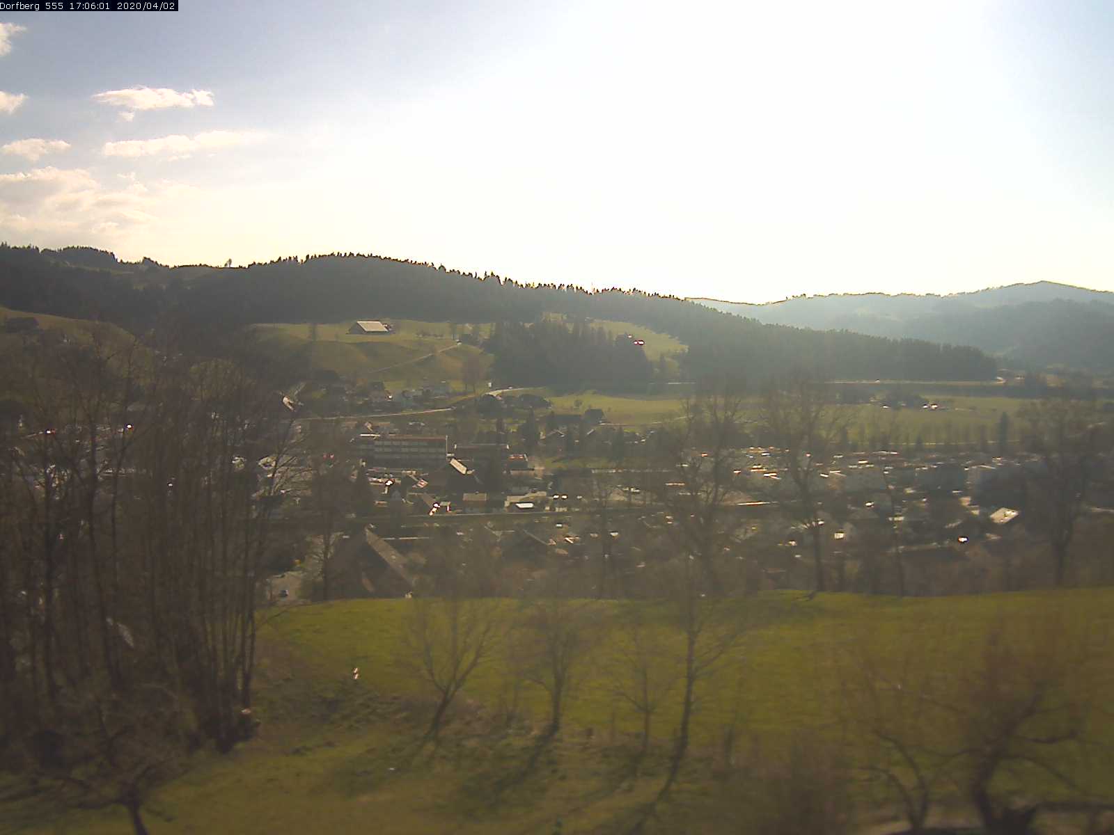 Webcam-Bild: Aussicht vom Dorfberg in Langnau 20200402-170601