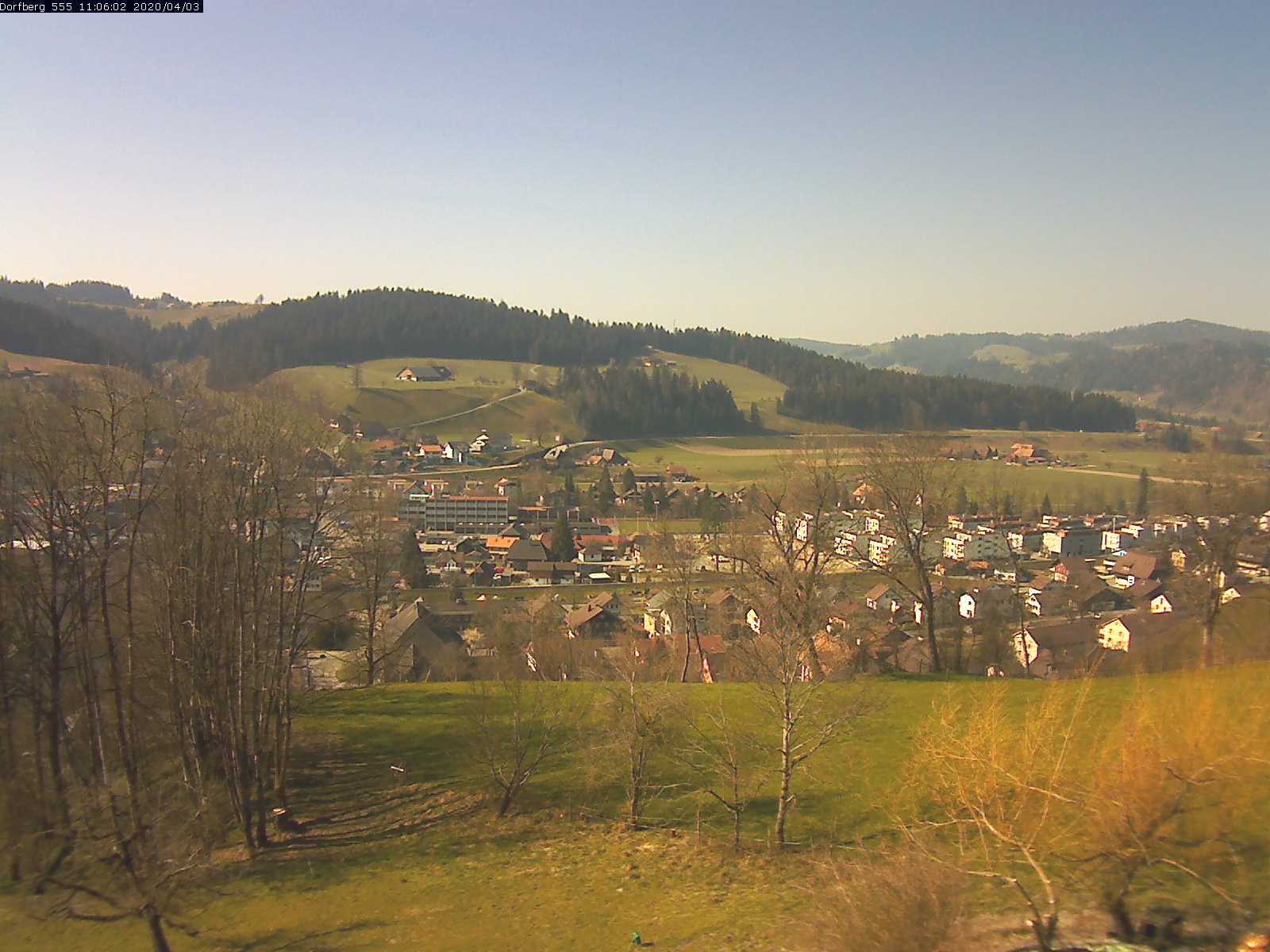 Webcam-Bild: Aussicht vom Dorfberg in Langnau 20200403-110601