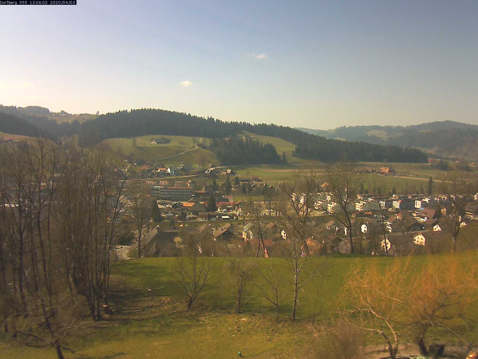 Webcam-Bild: Aussicht vom Dorfberg in Langnau 20200403-120601