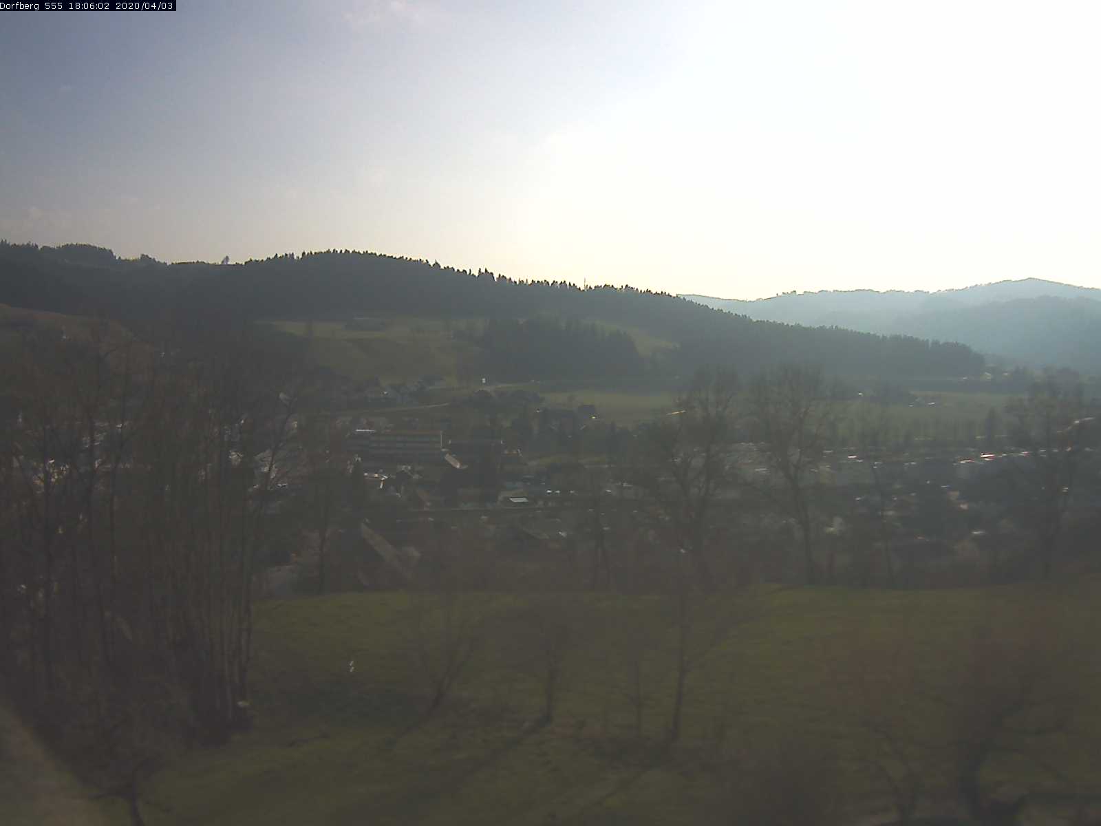 Webcam-Bild: Aussicht vom Dorfberg in Langnau 20200403-180601