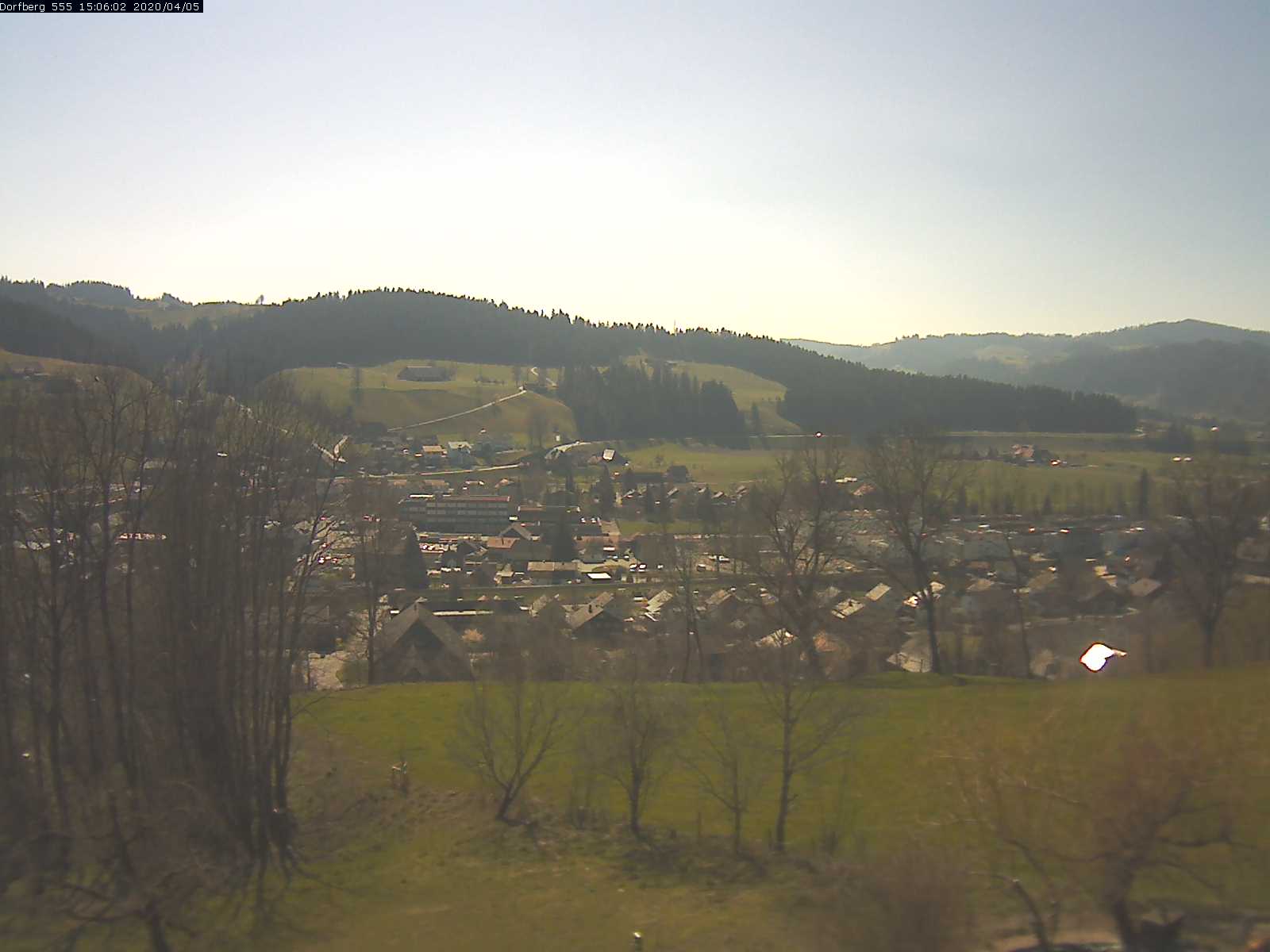 Webcam-Bild: Aussicht vom Dorfberg in Langnau 20200405-150601