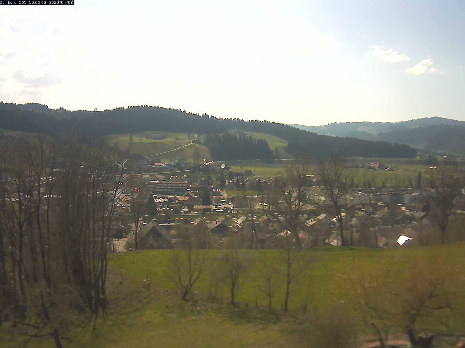 Webcam-Bild: Aussicht vom Dorfberg in Langnau 20200408-150601