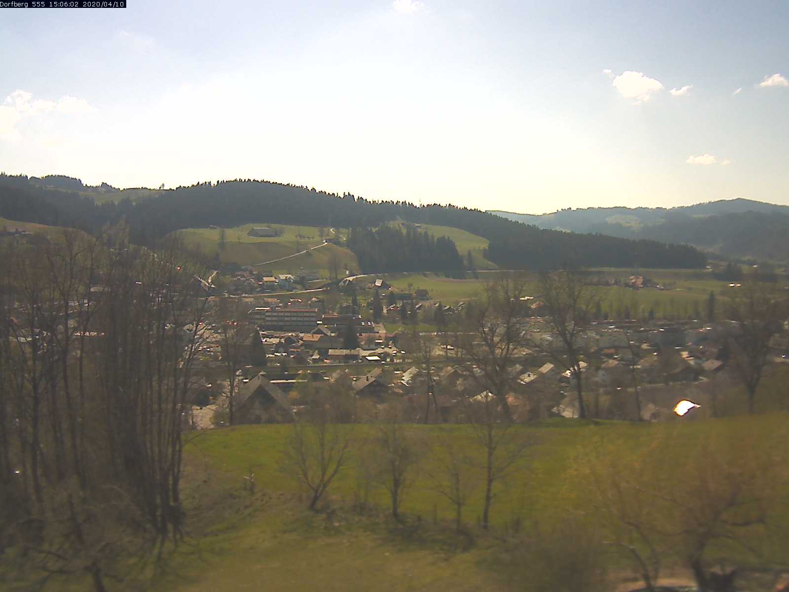 Webcam-Bild: Aussicht vom Dorfberg in Langnau 20200410-150601