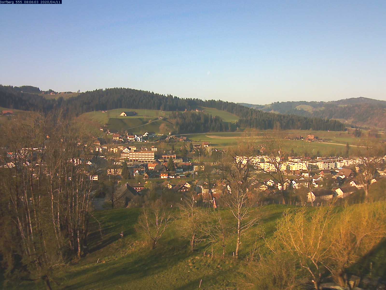 Webcam-Bild: Aussicht vom Dorfberg in Langnau 20200411-080602