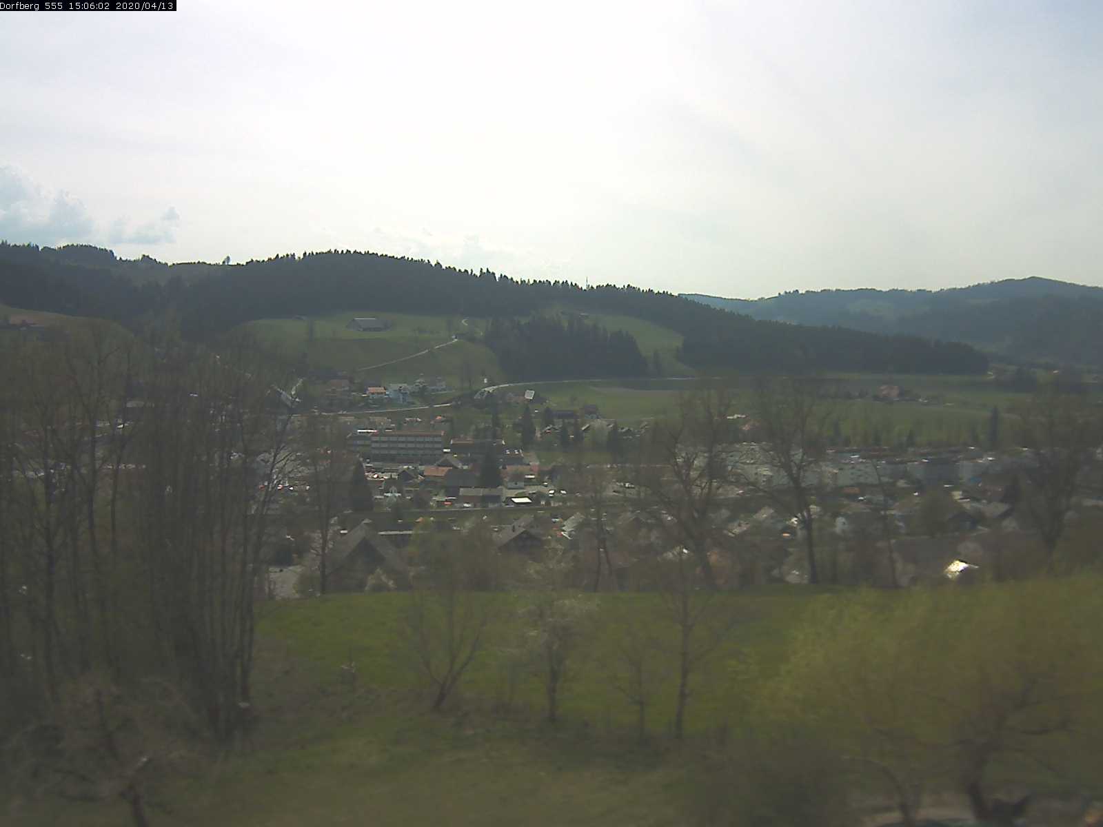 Webcam-Bild: Aussicht vom Dorfberg in Langnau 20200413-150601