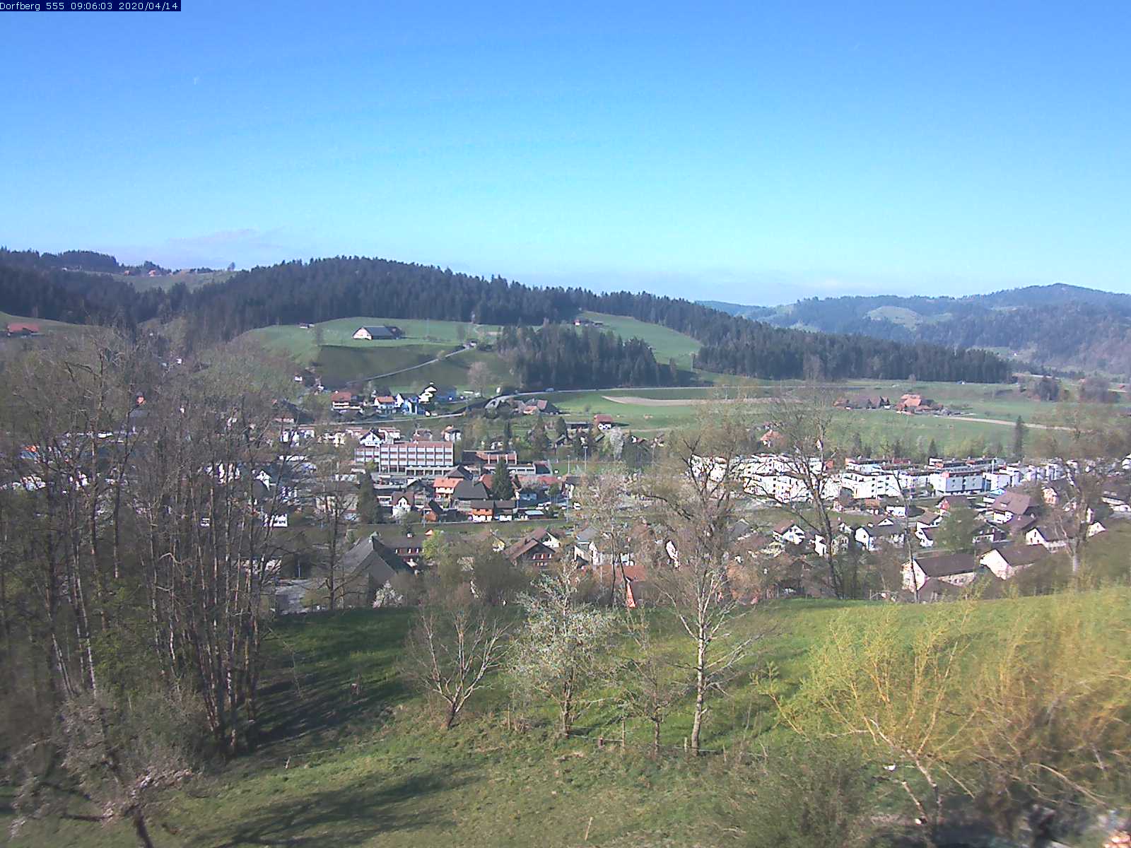 Webcam-Bild: Aussicht vom Dorfberg in Langnau 20200414-090601