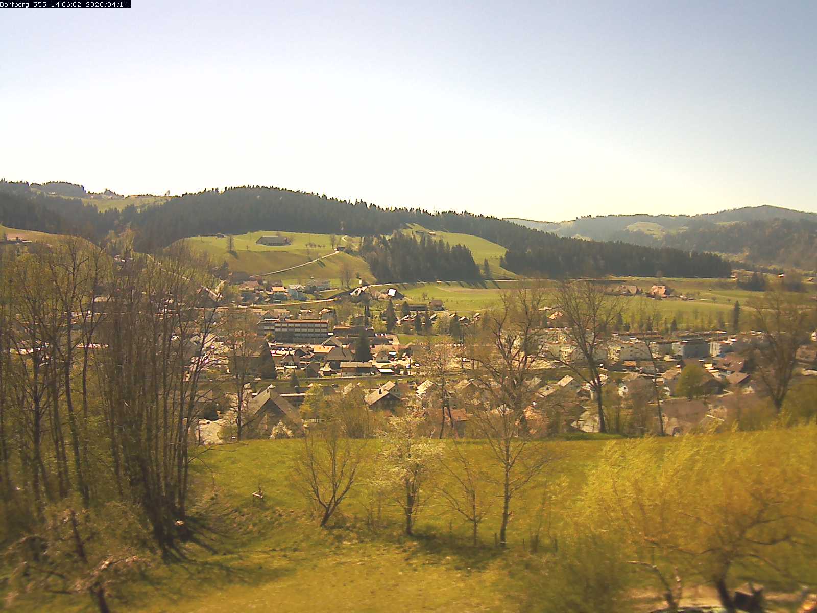 Webcam-Bild: Aussicht vom Dorfberg in Langnau 20200414-140601