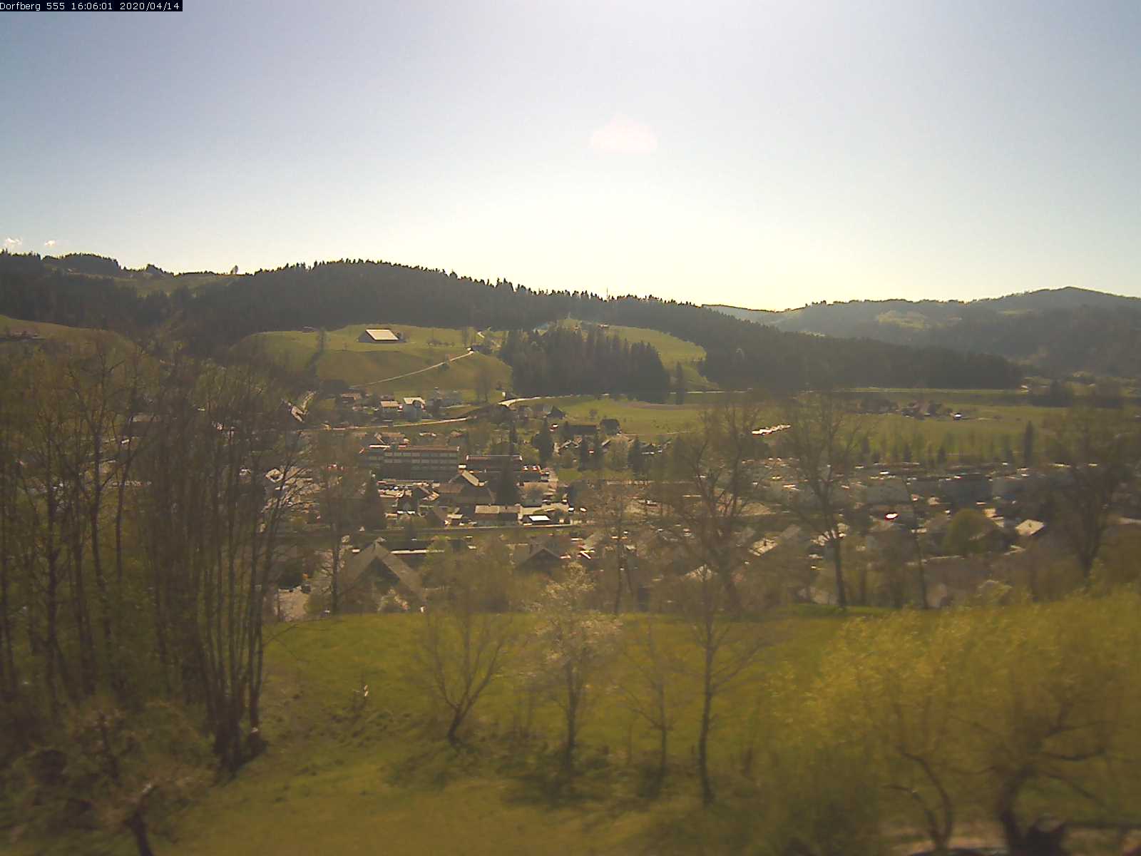 Webcam-Bild: Aussicht vom Dorfberg in Langnau 20200414-160601
