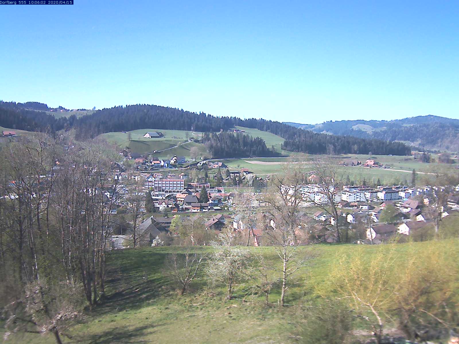 Webcam-Bild: Aussicht vom Dorfberg in Langnau 20200415-100601