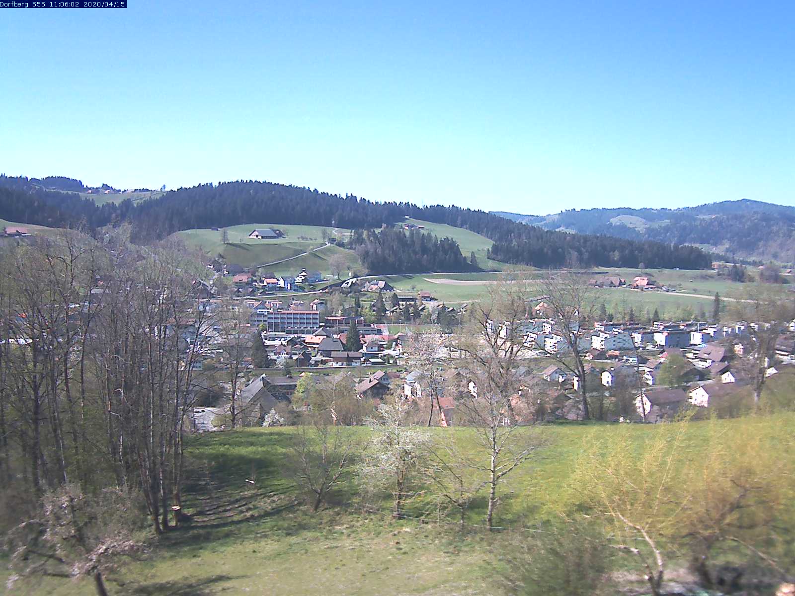 Webcam-Bild: Aussicht vom Dorfberg in Langnau 20200415-110601