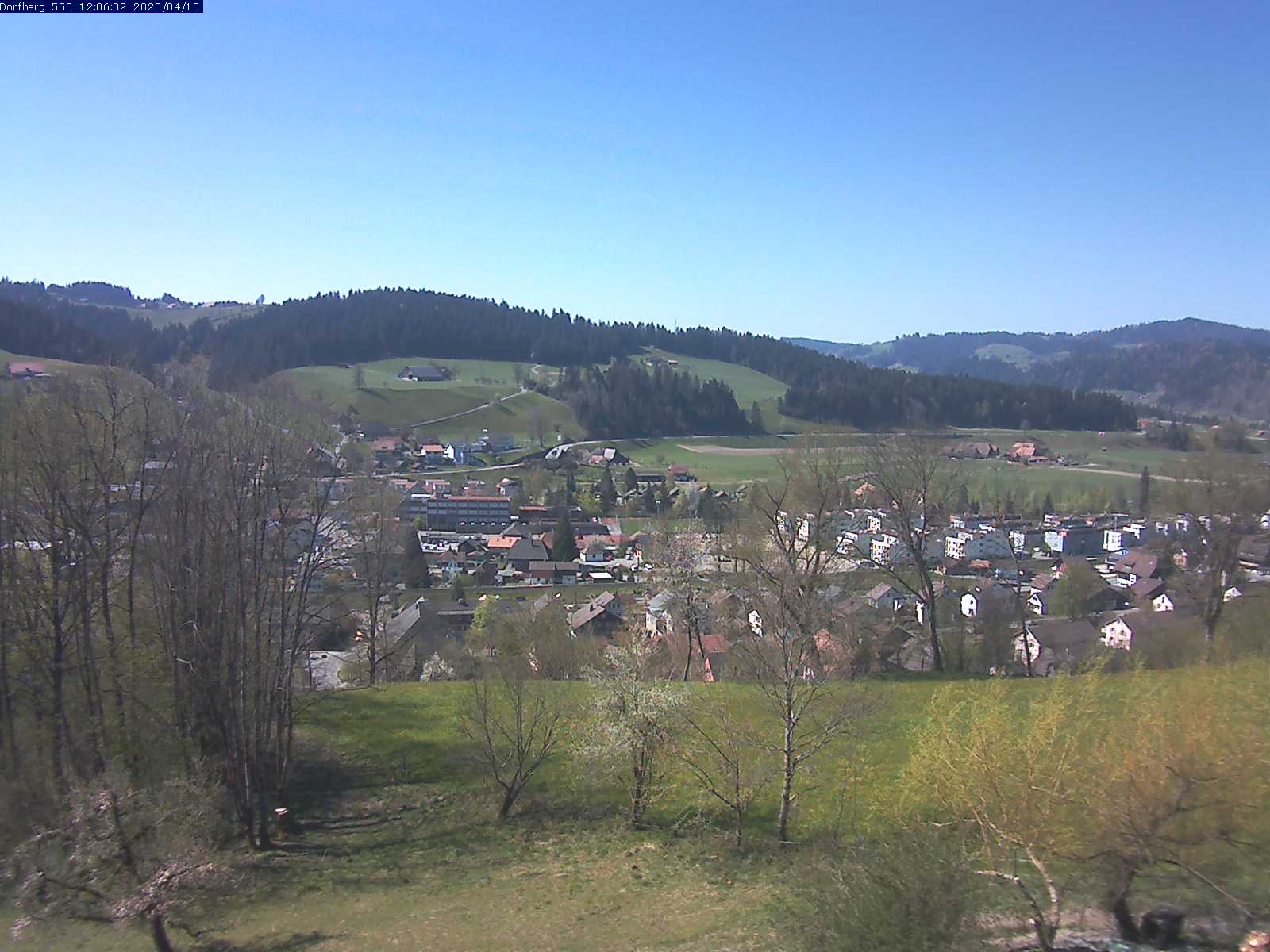 Webcam-Bild: Aussicht vom Dorfberg in Langnau 20200415-120601