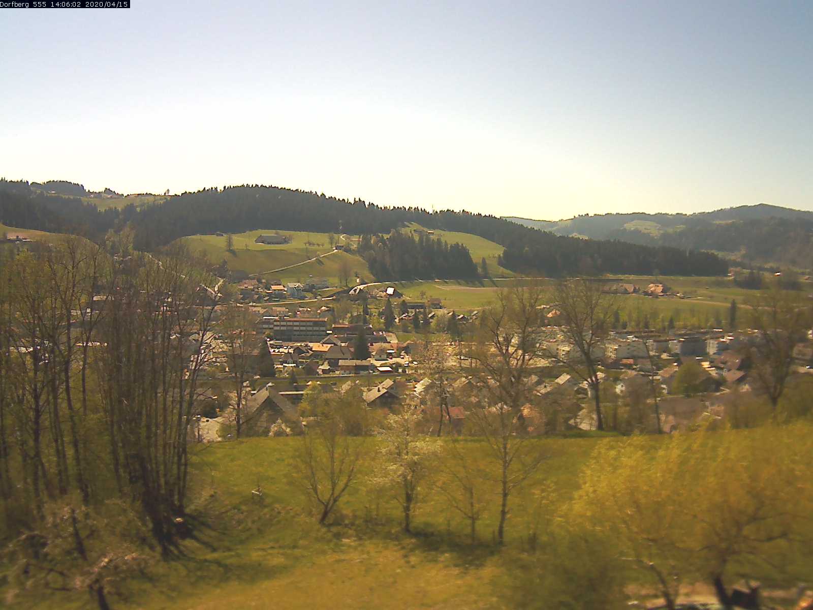 Webcam-Bild: Aussicht vom Dorfberg in Langnau 20200415-140601