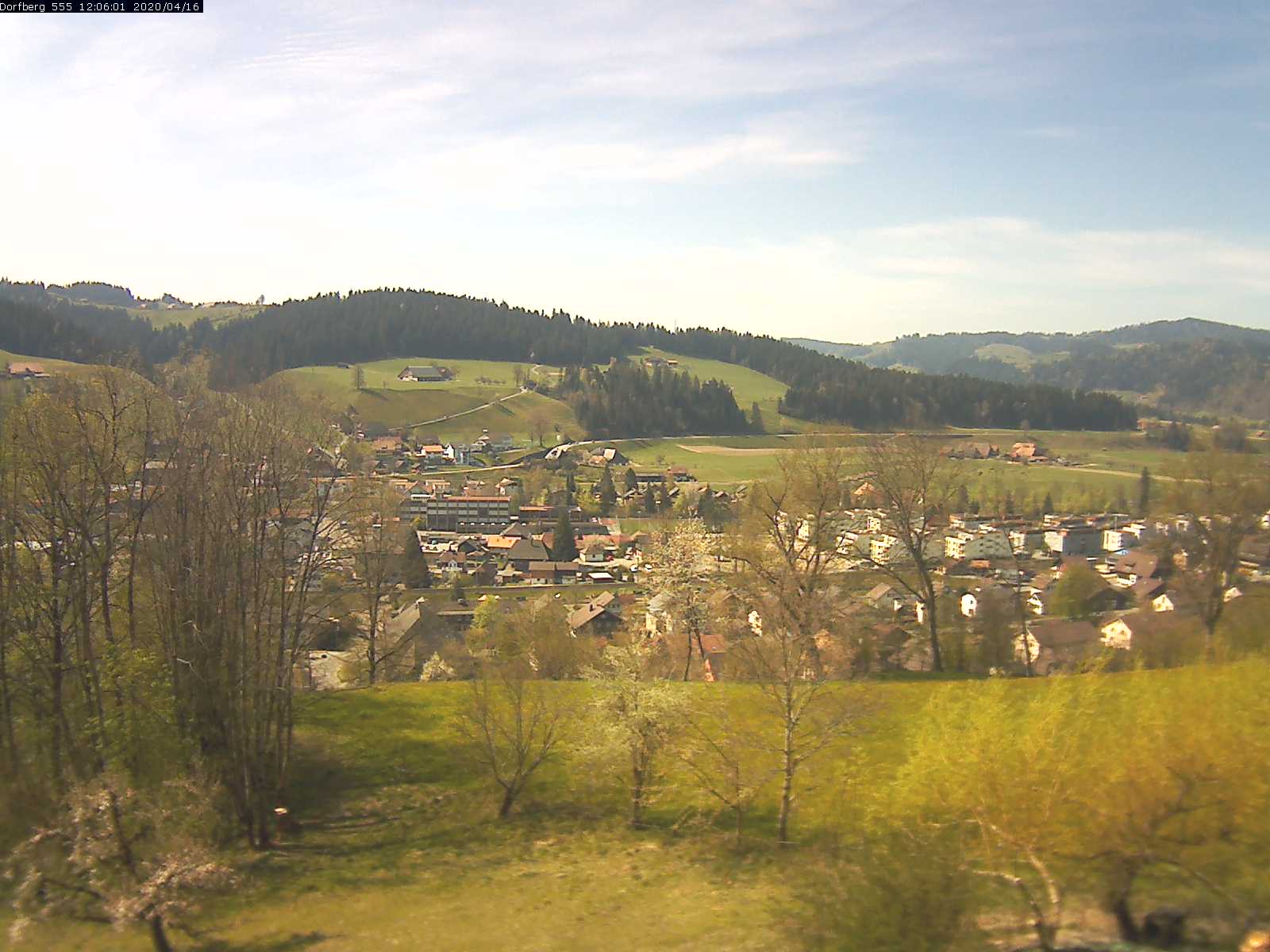 Webcam-Bild: Aussicht vom Dorfberg in Langnau 20200416-120601