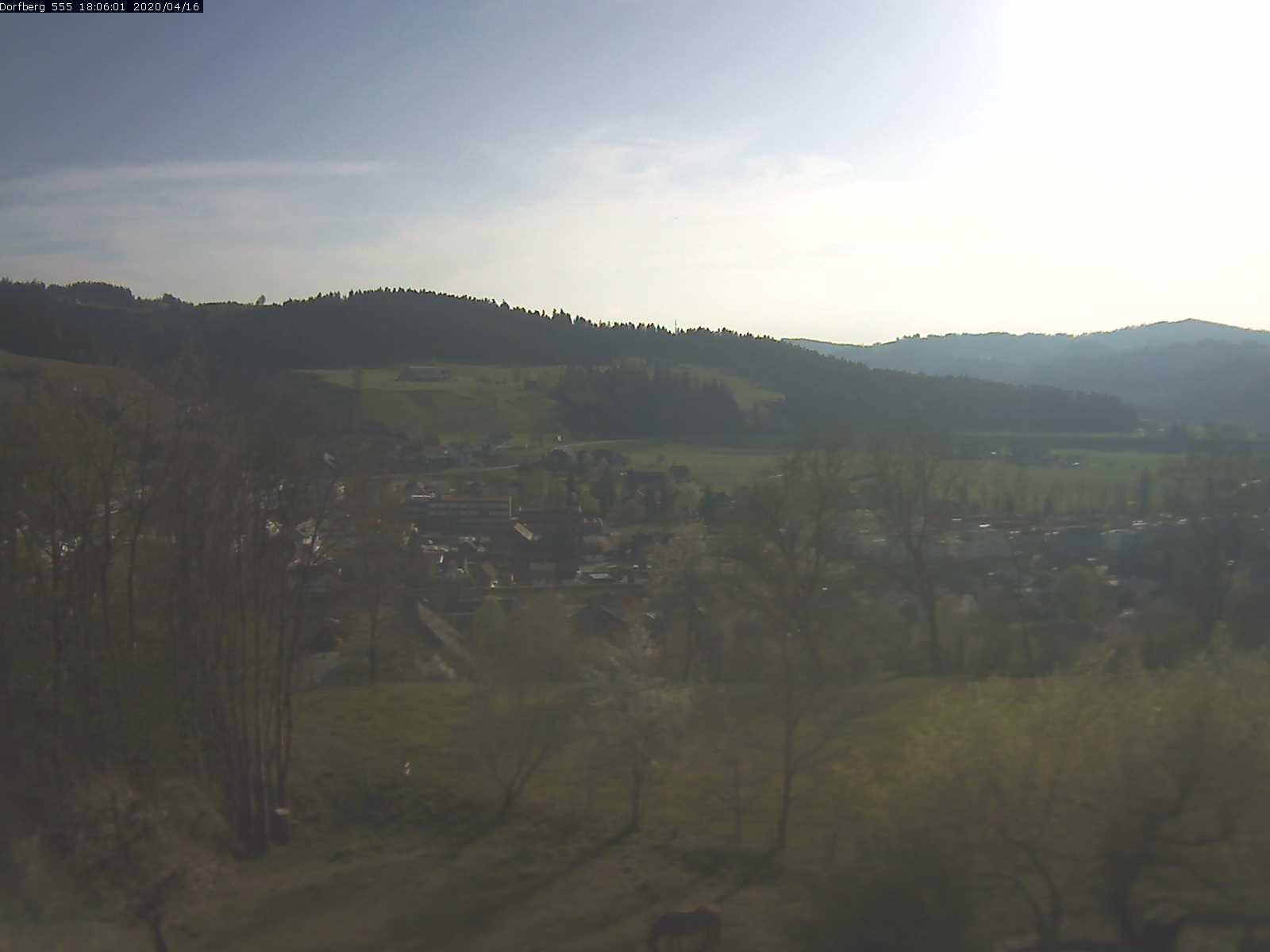 Webcam-Bild: Aussicht vom Dorfberg in Langnau 20200416-180601