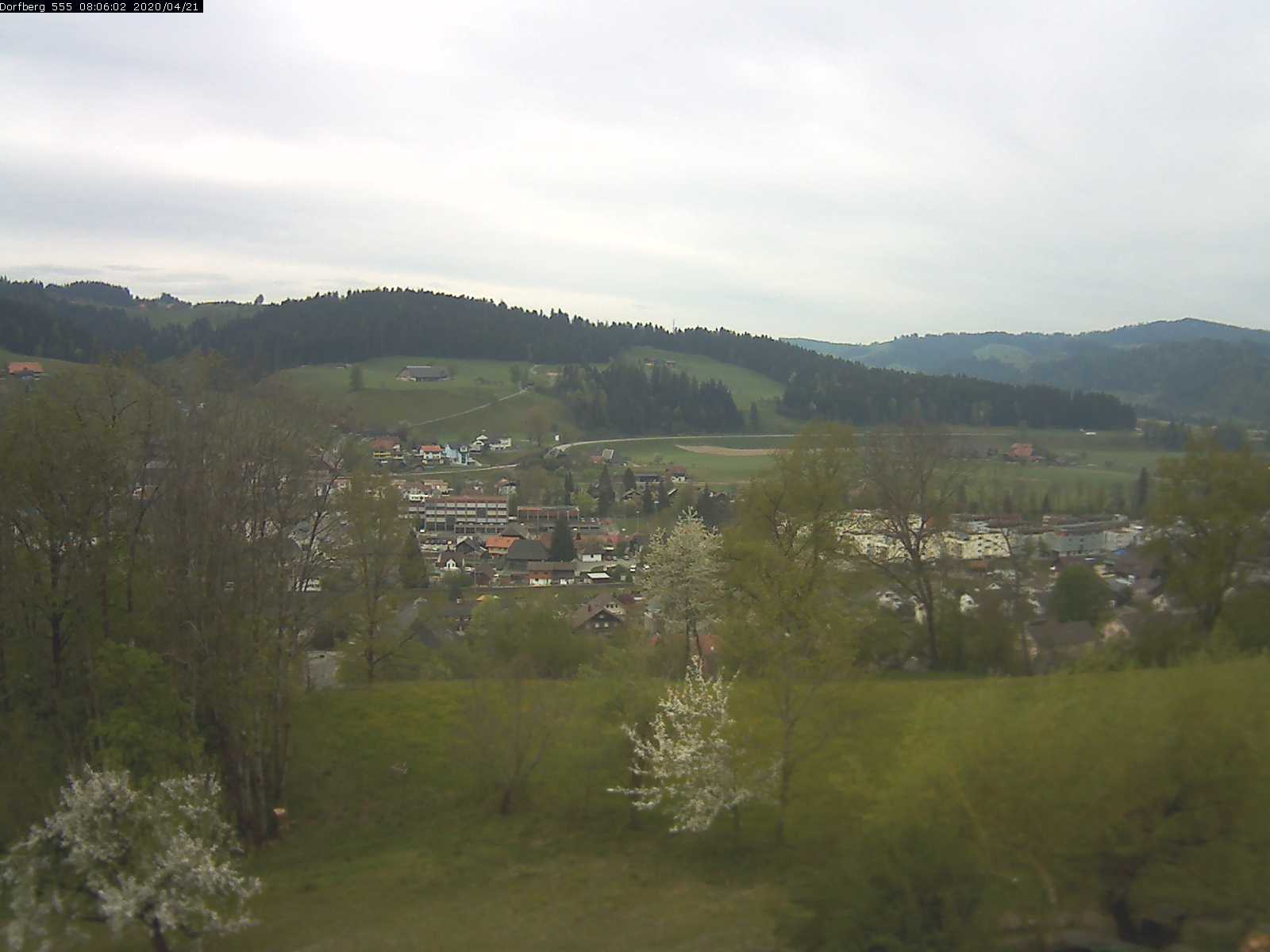 Webcam-Bild: Aussicht vom Dorfberg in Langnau 20200421-080601