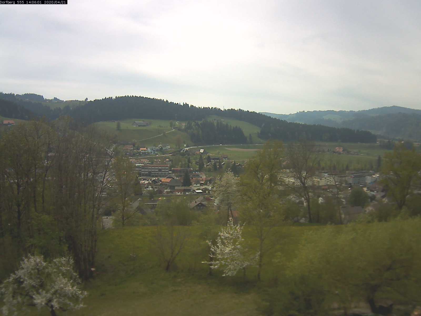 Webcam-Bild: Aussicht vom Dorfberg in Langnau 20200421-140601