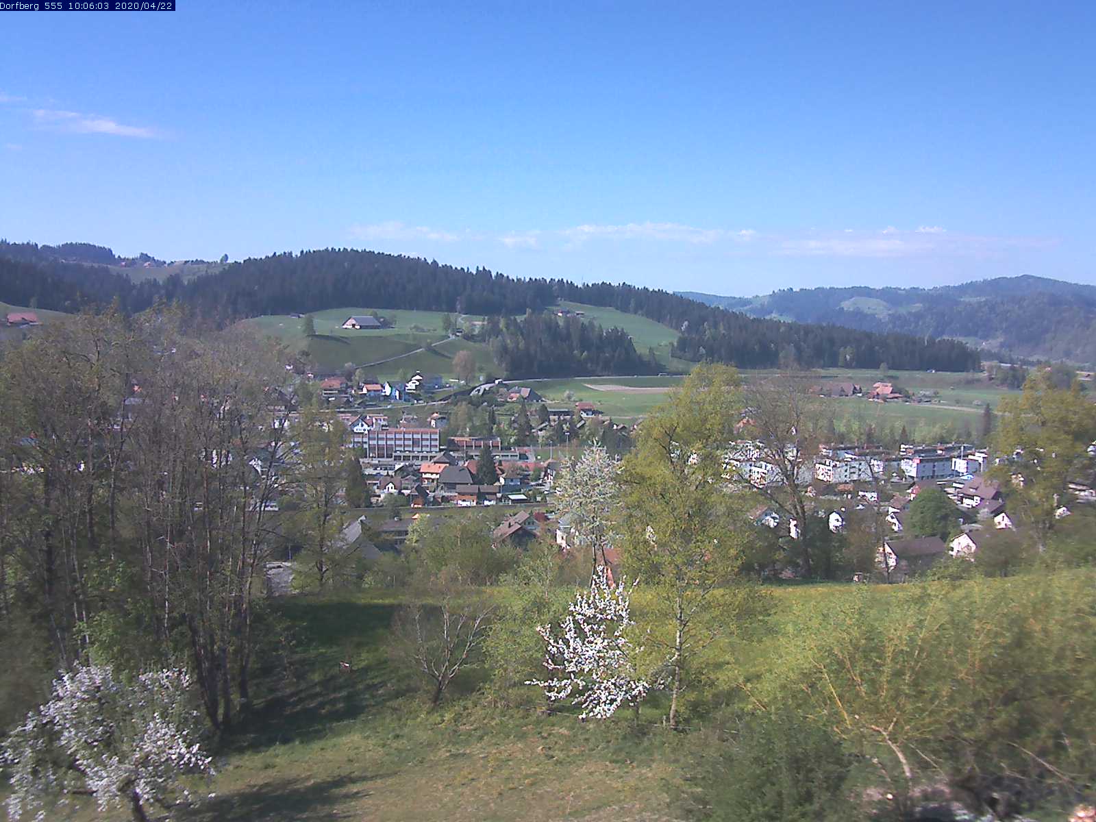 Webcam-Bild: Aussicht vom Dorfberg in Langnau 20200422-100601