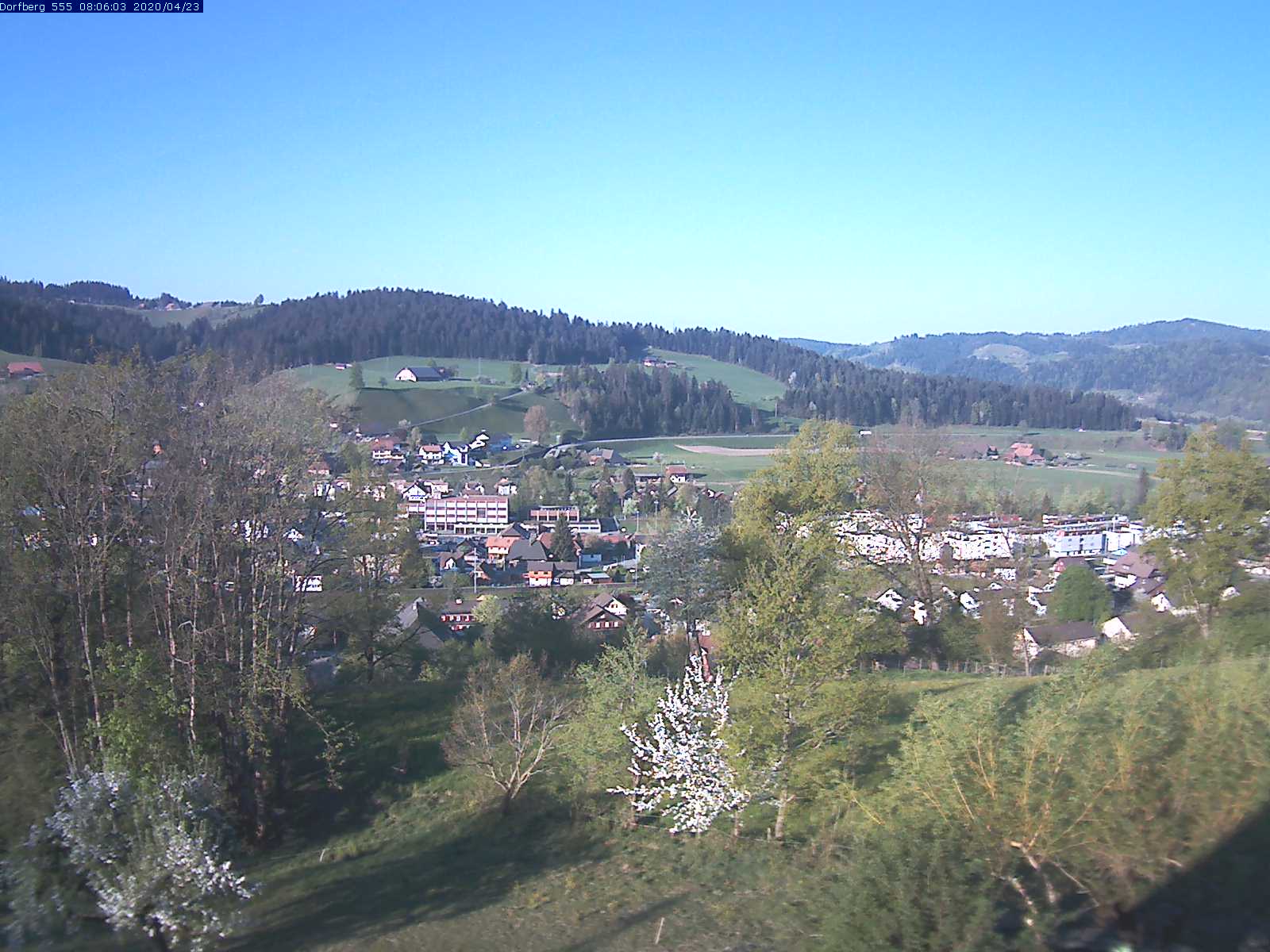 Webcam-Bild: Aussicht vom Dorfberg in Langnau 20200423-080601