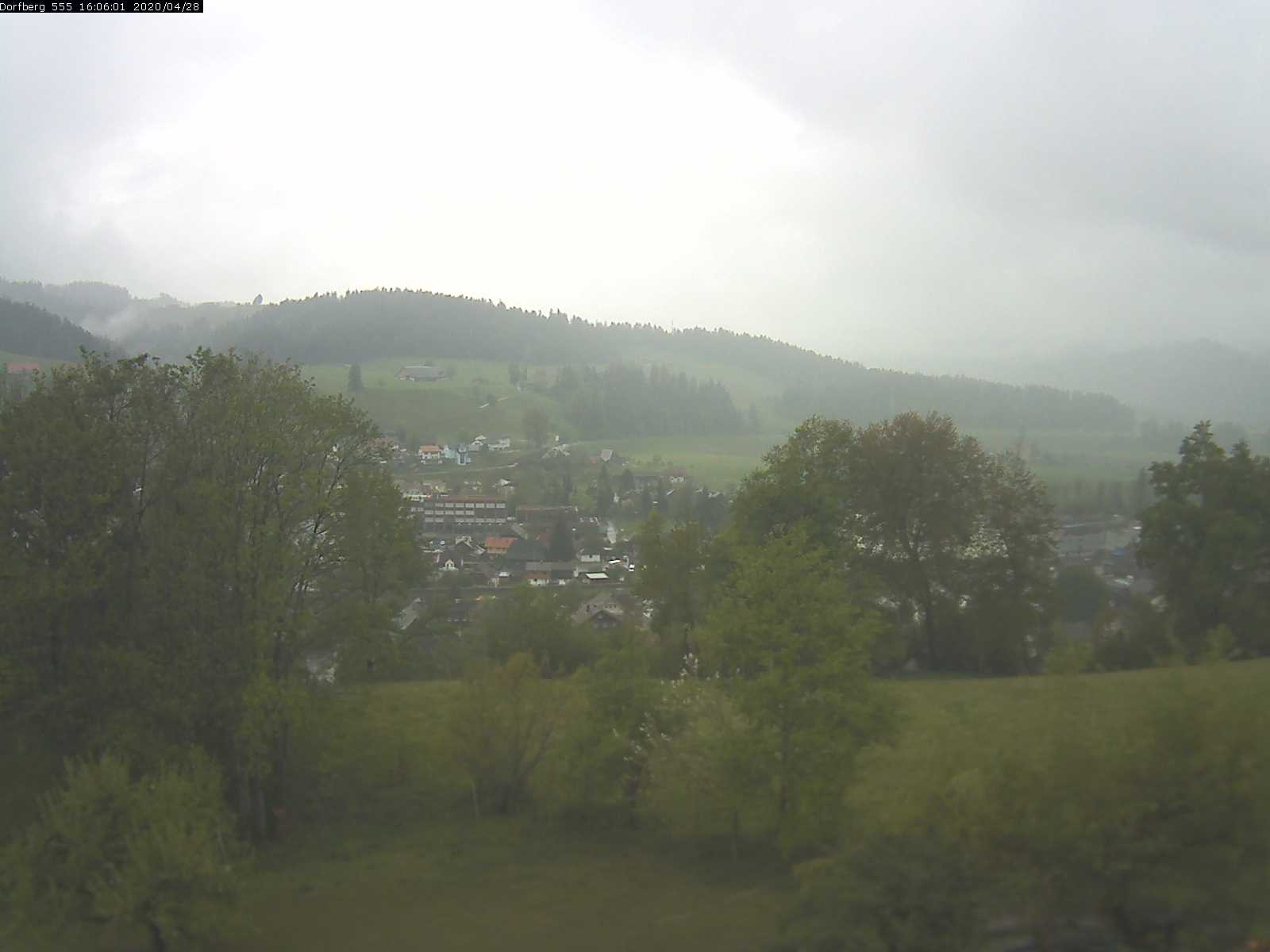 Webcam-Bild: Aussicht vom Dorfberg in Langnau 20200428-160601