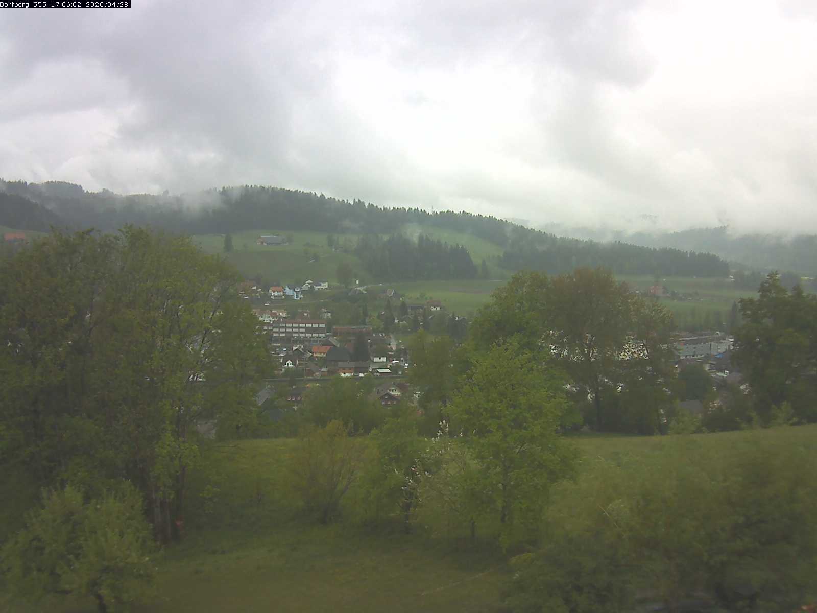 Webcam-Bild: Aussicht vom Dorfberg in Langnau 20200428-170601