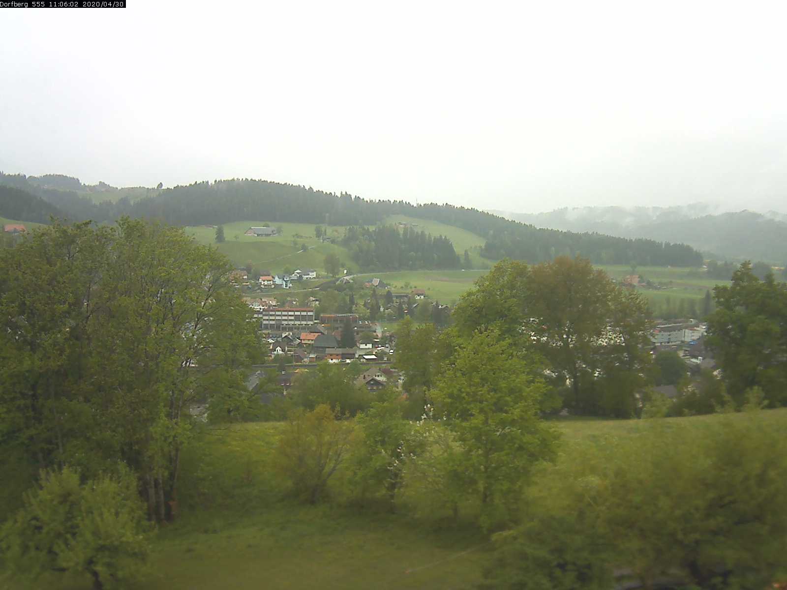 Webcam-Bild: Aussicht vom Dorfberg in Langnau 20200430-110601
