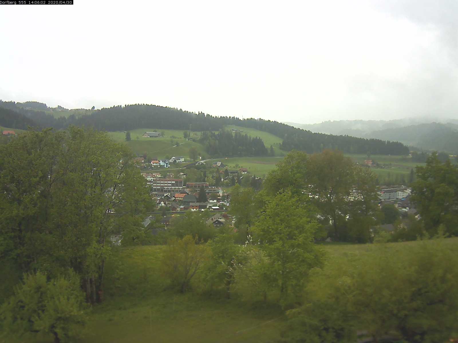 Webcam-Bild: Aussicht vom Dorfberg in Langnau 20200430-140601